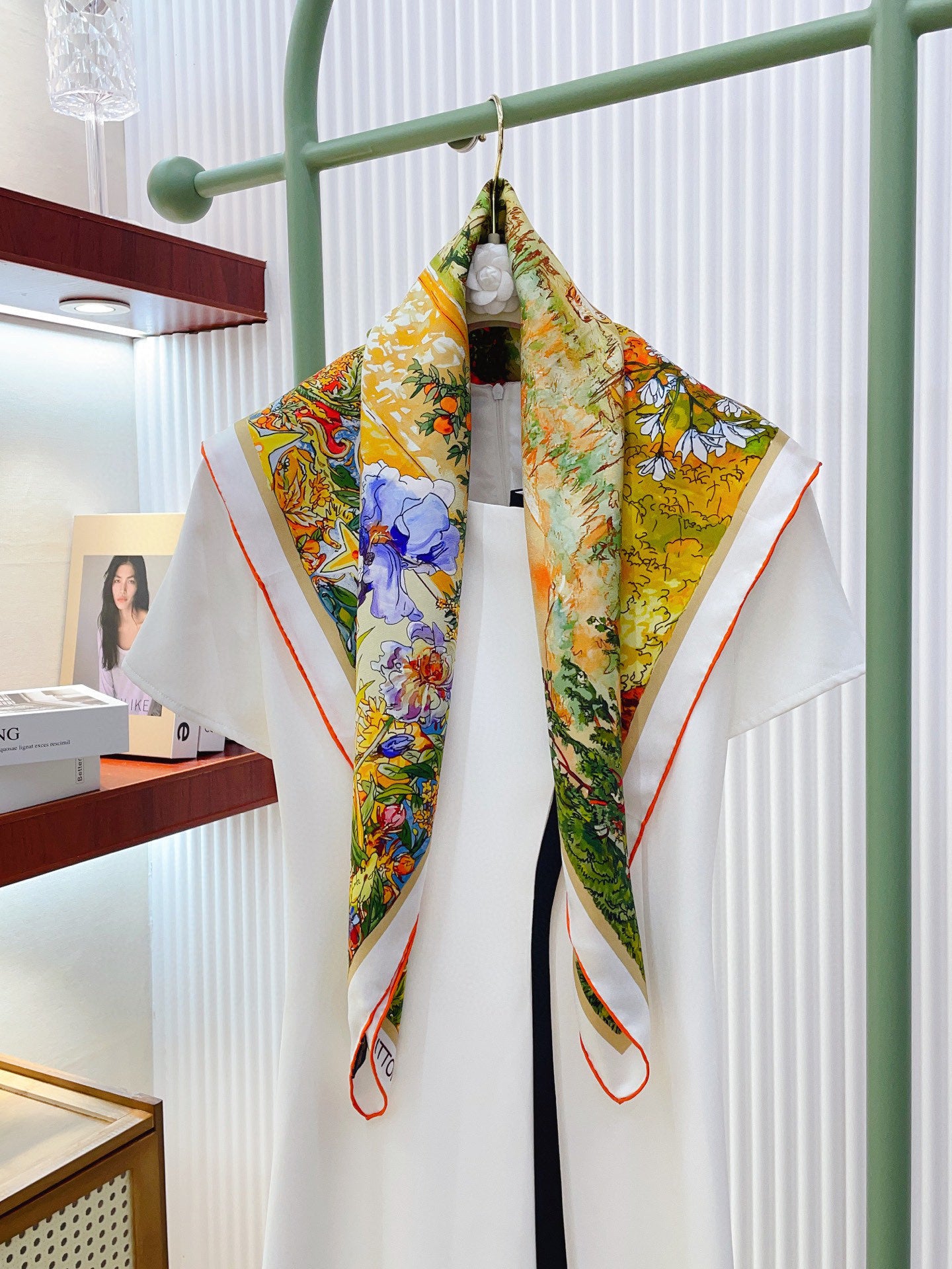 25 Summer New Twill Silk Square Scarf