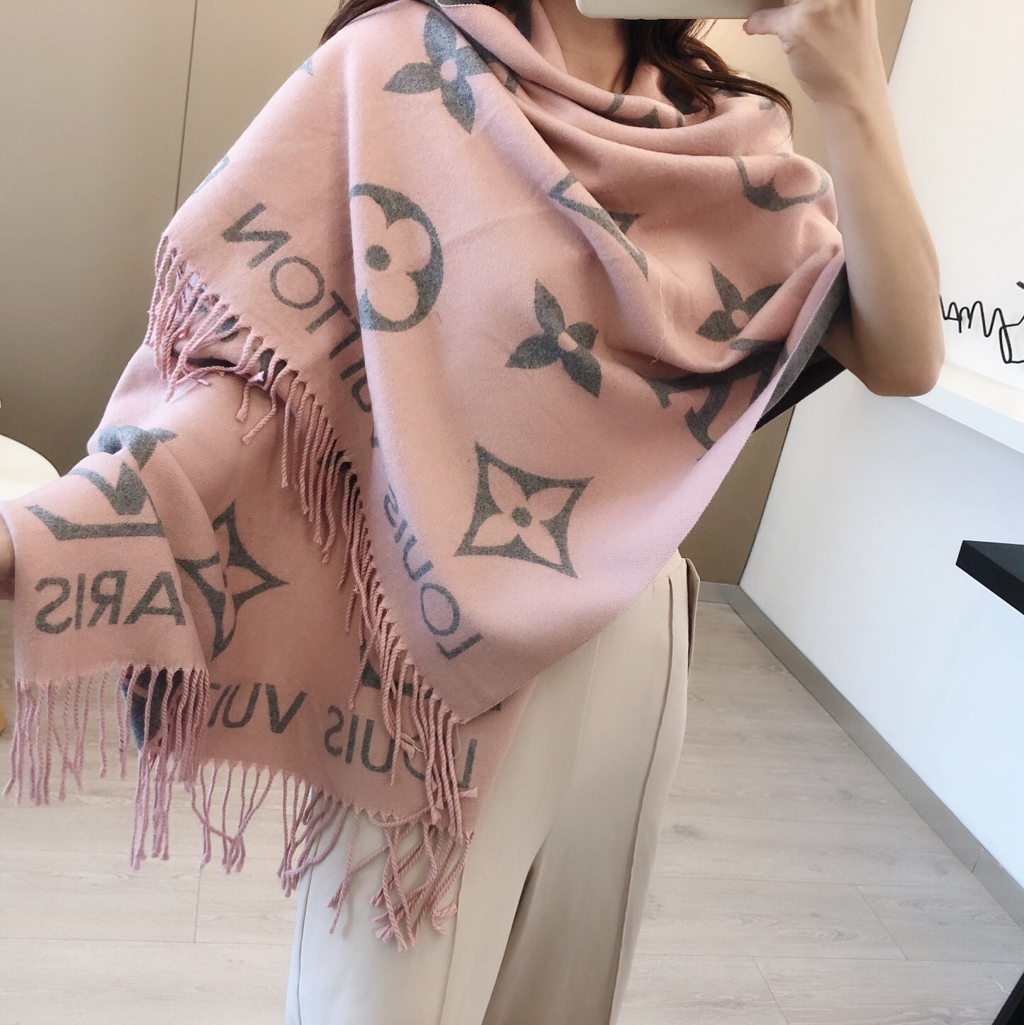 25 Summer new double-sided jacquard long beard scarf