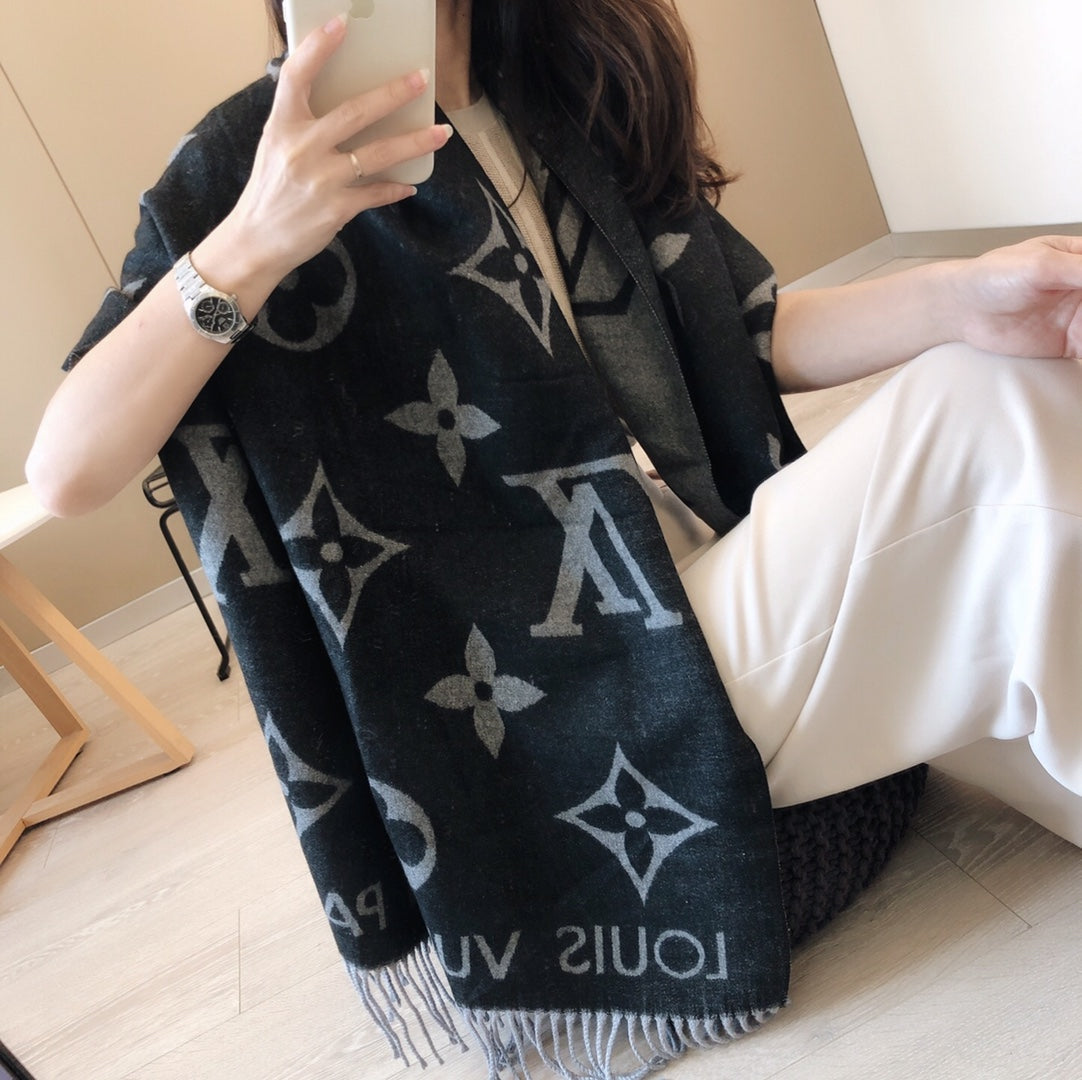 25 Summer new double-sided jacquard long beard scarf