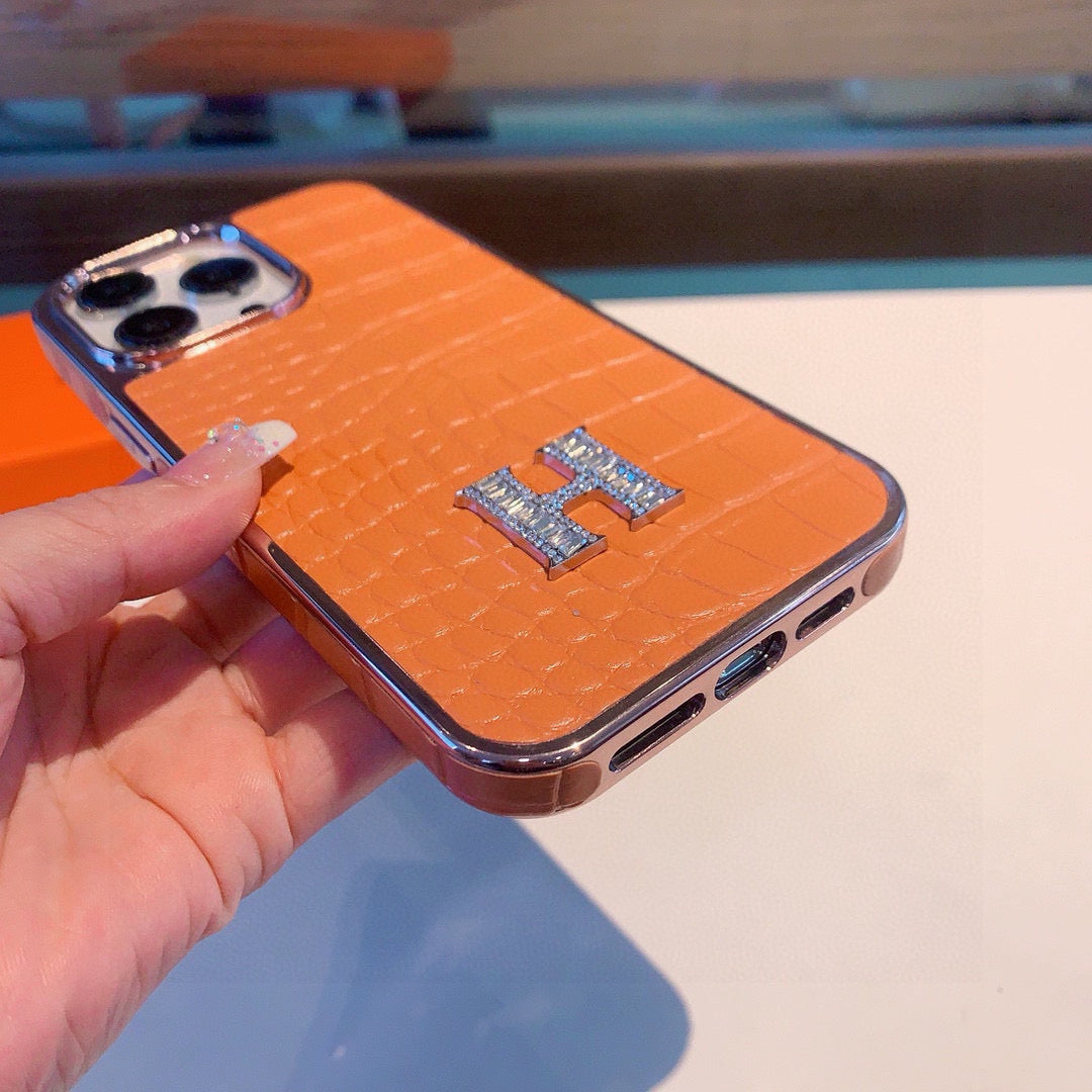 Crocodile pattern H letter phone case
