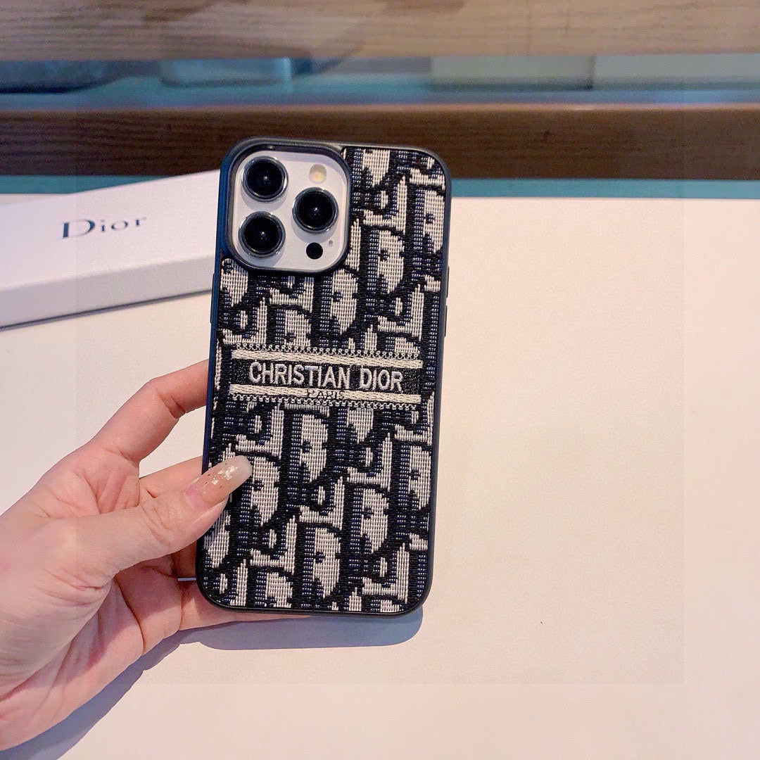 Embroidered fabric all-inclusive phone case