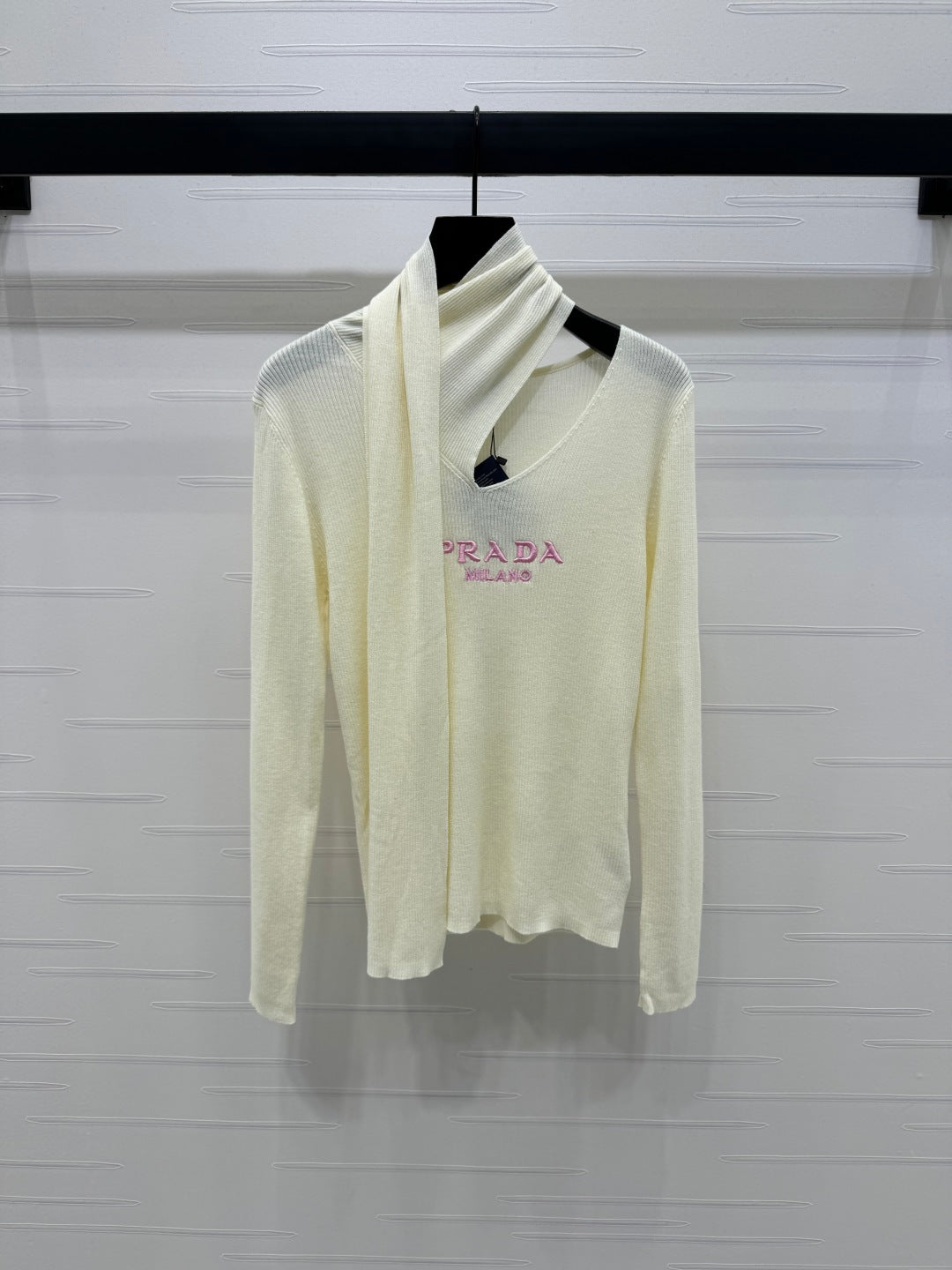 25 Early Autumn New Irregular Neck Knitted Long Sleeve Top