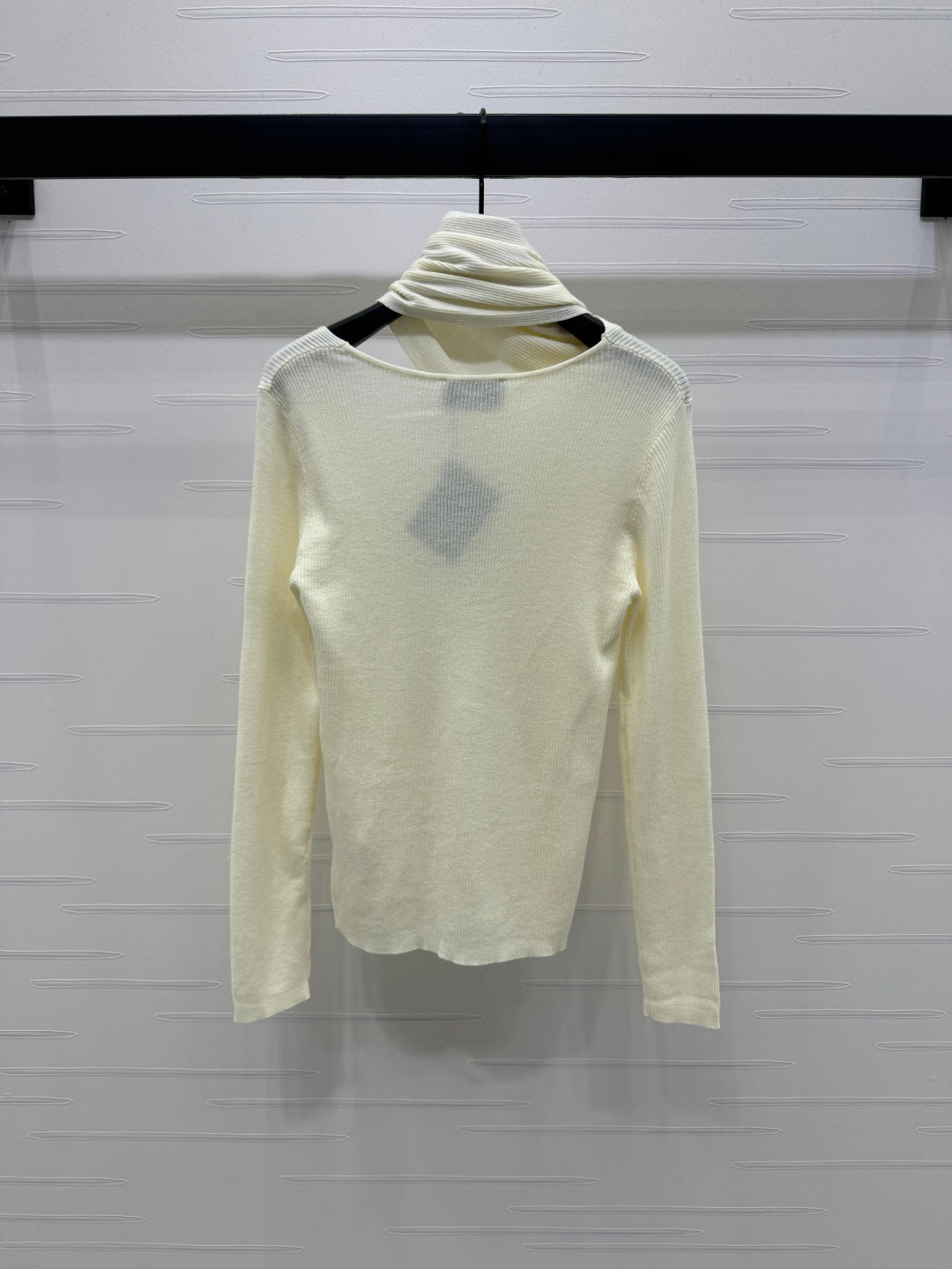 25 Early Autumn New Irregular Neck Knitted Long Sleeve Top