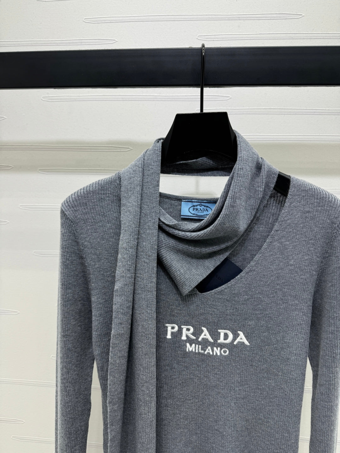 25 Early Autumn New Irregular Neck Knitted Long Sleeve Top