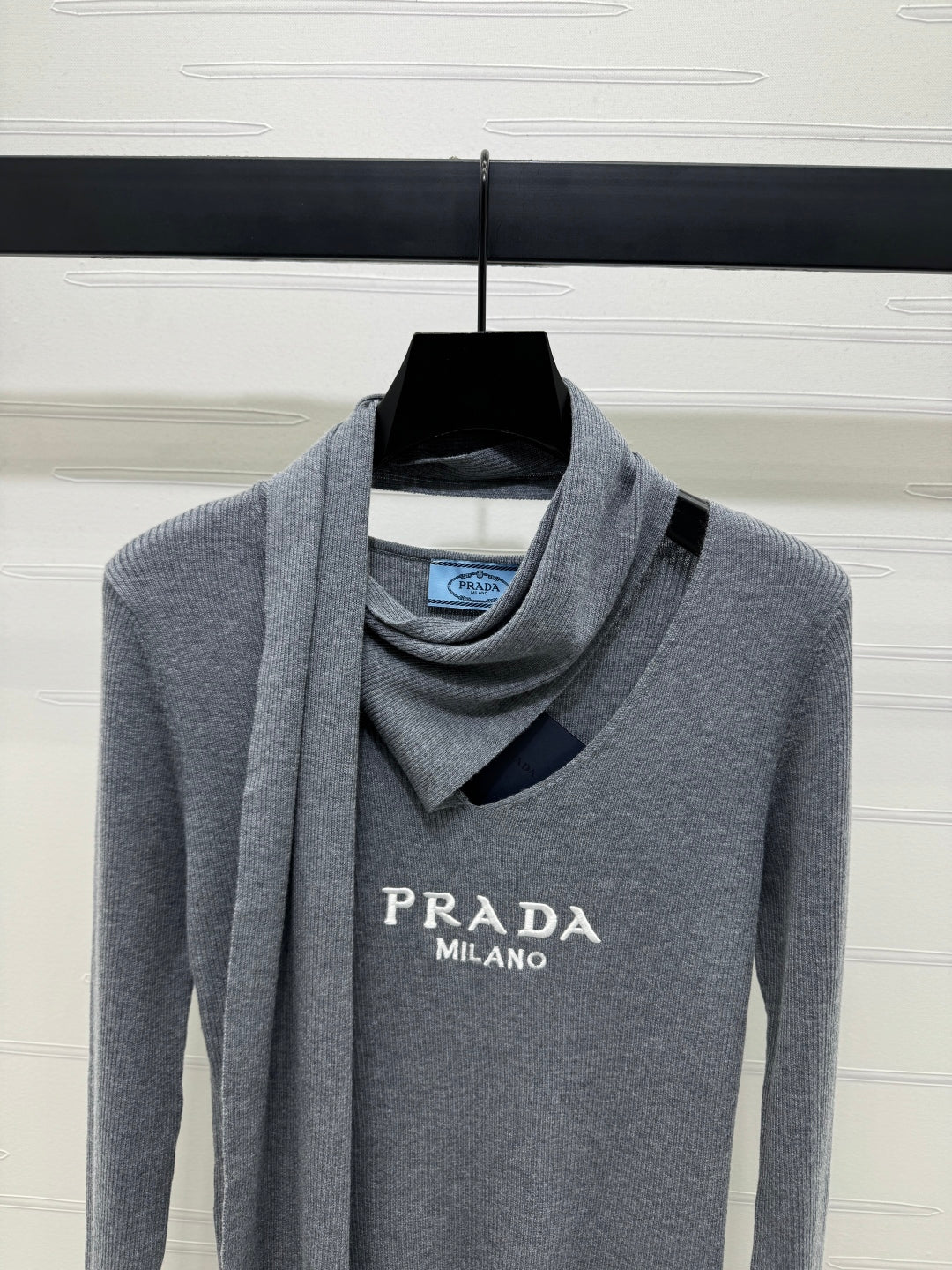 25 Early Autumn New Irregular Neck Knitted Long Sleeve Top