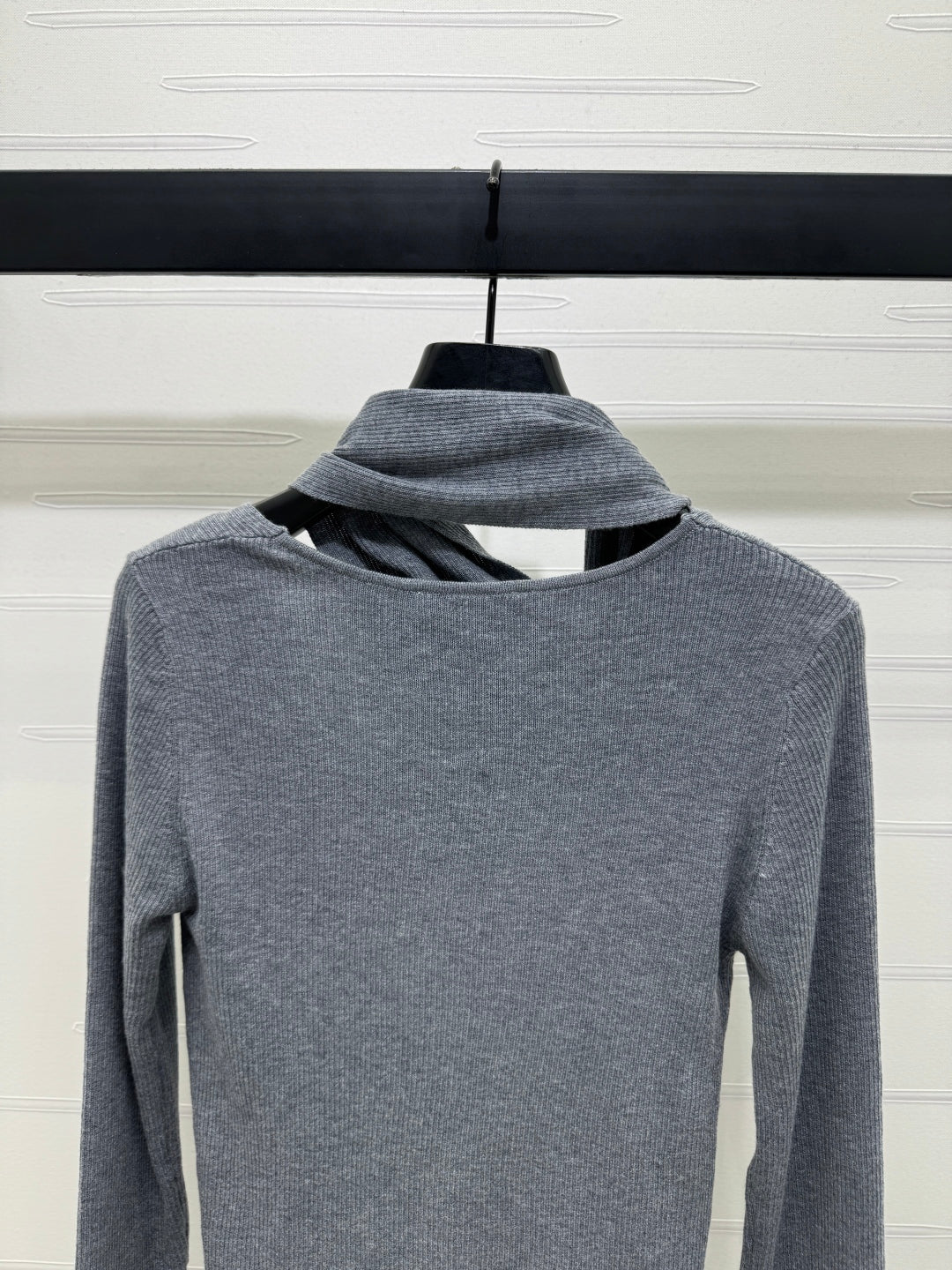 25 Early Autumn New Irregular Neck Knitted Long Sleeve Top