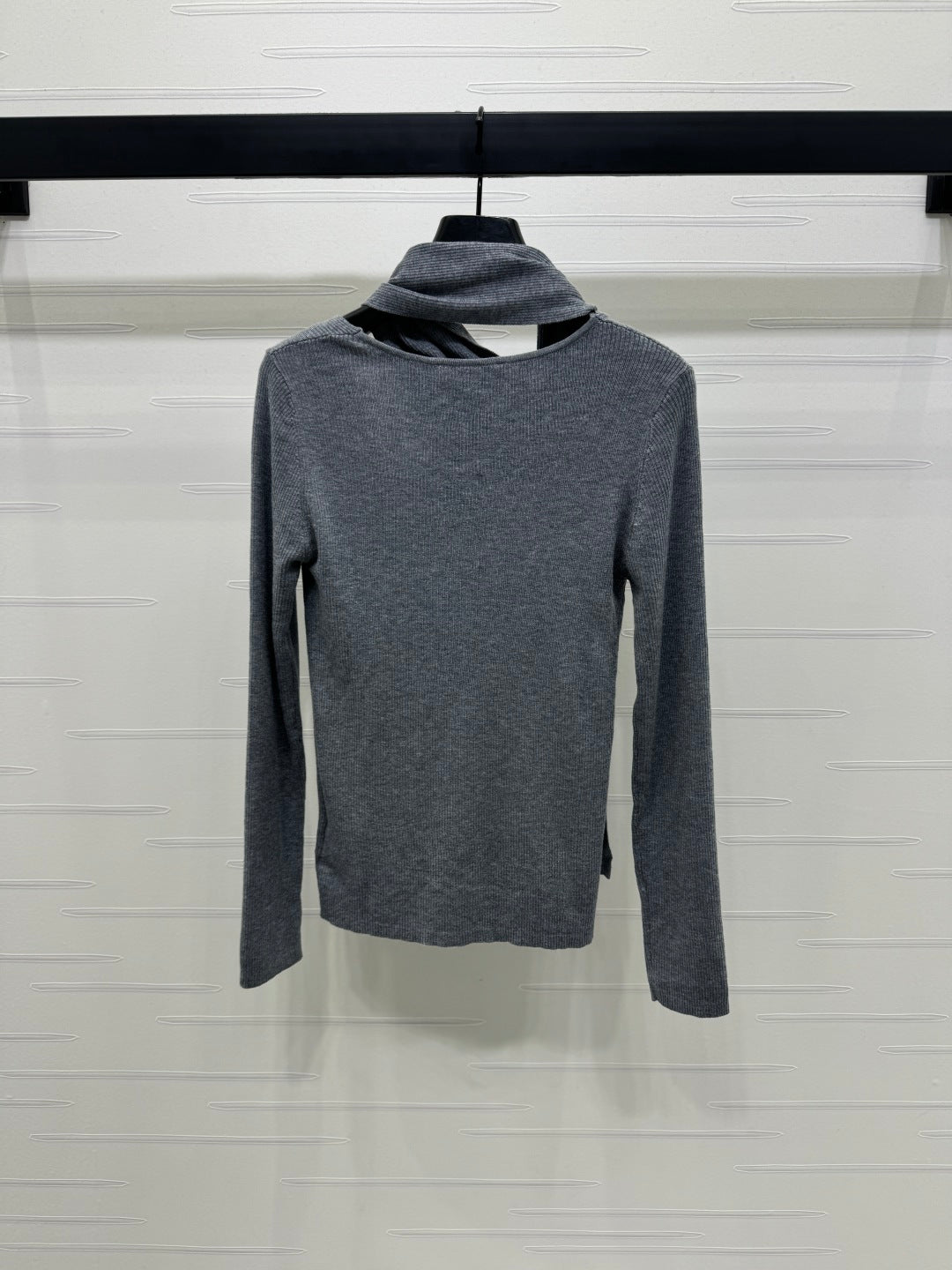 25 Early Autumn New Irregular Neck Knitted Long Sleeve Top