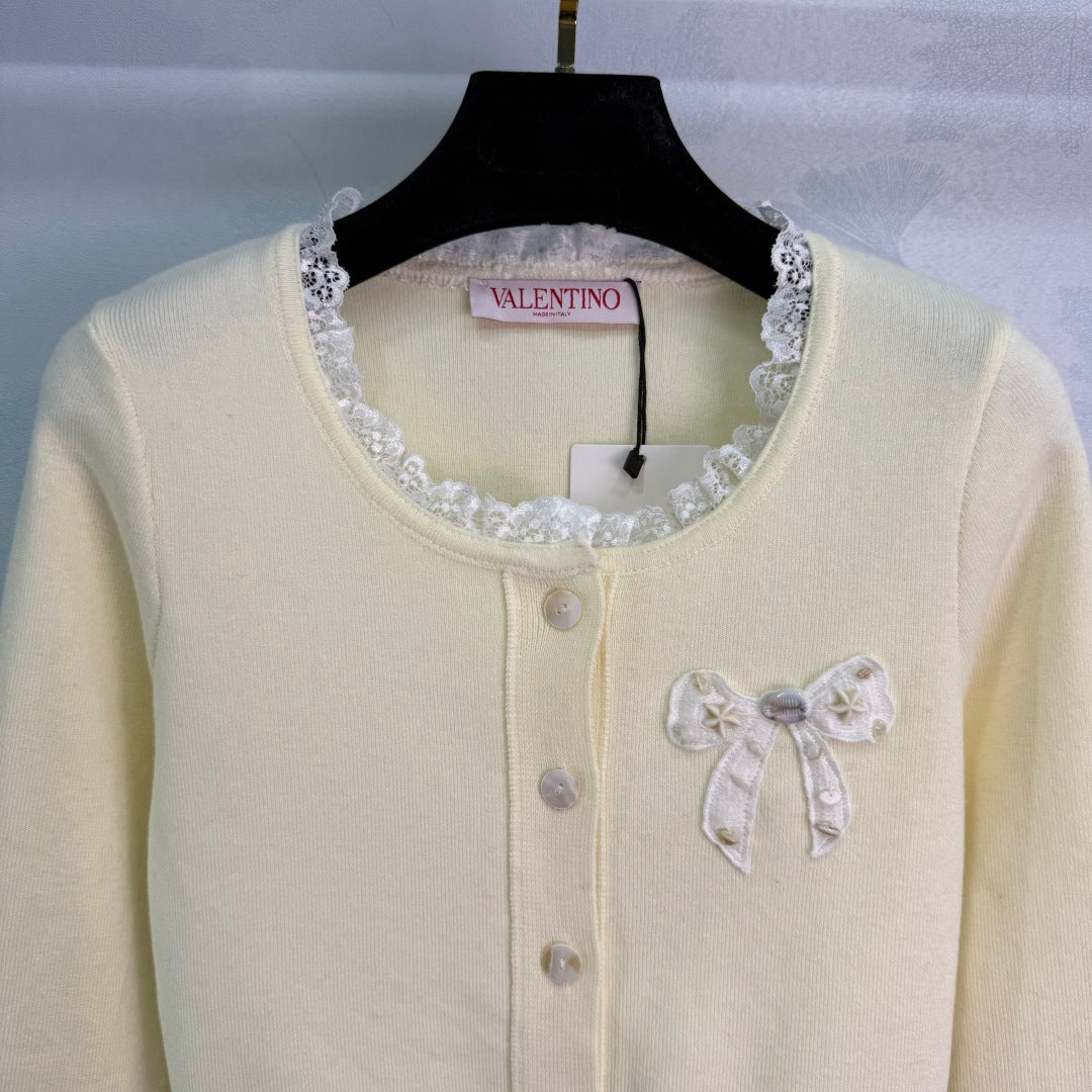 25 Early Autumn New Bow Knitted Cardigan