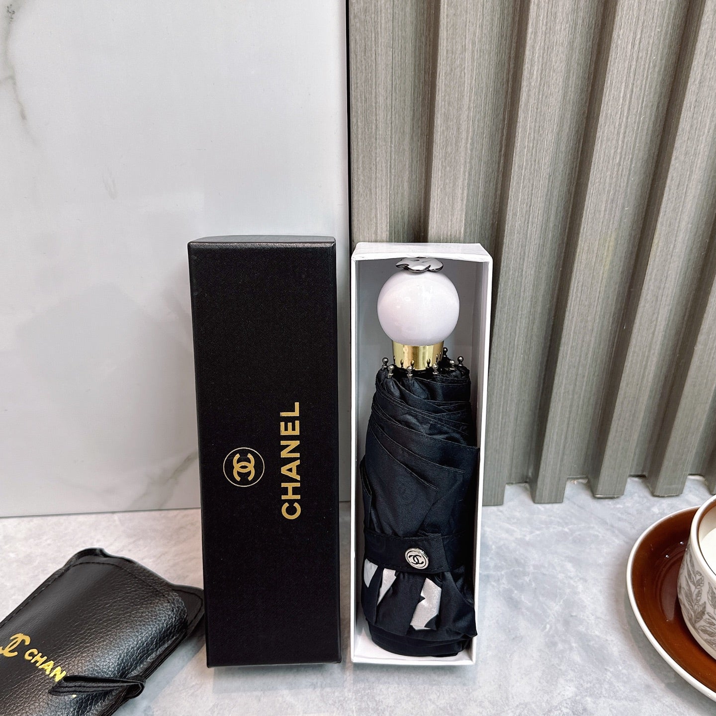 New style pearl handle with leather umbrella cover folding umbrella