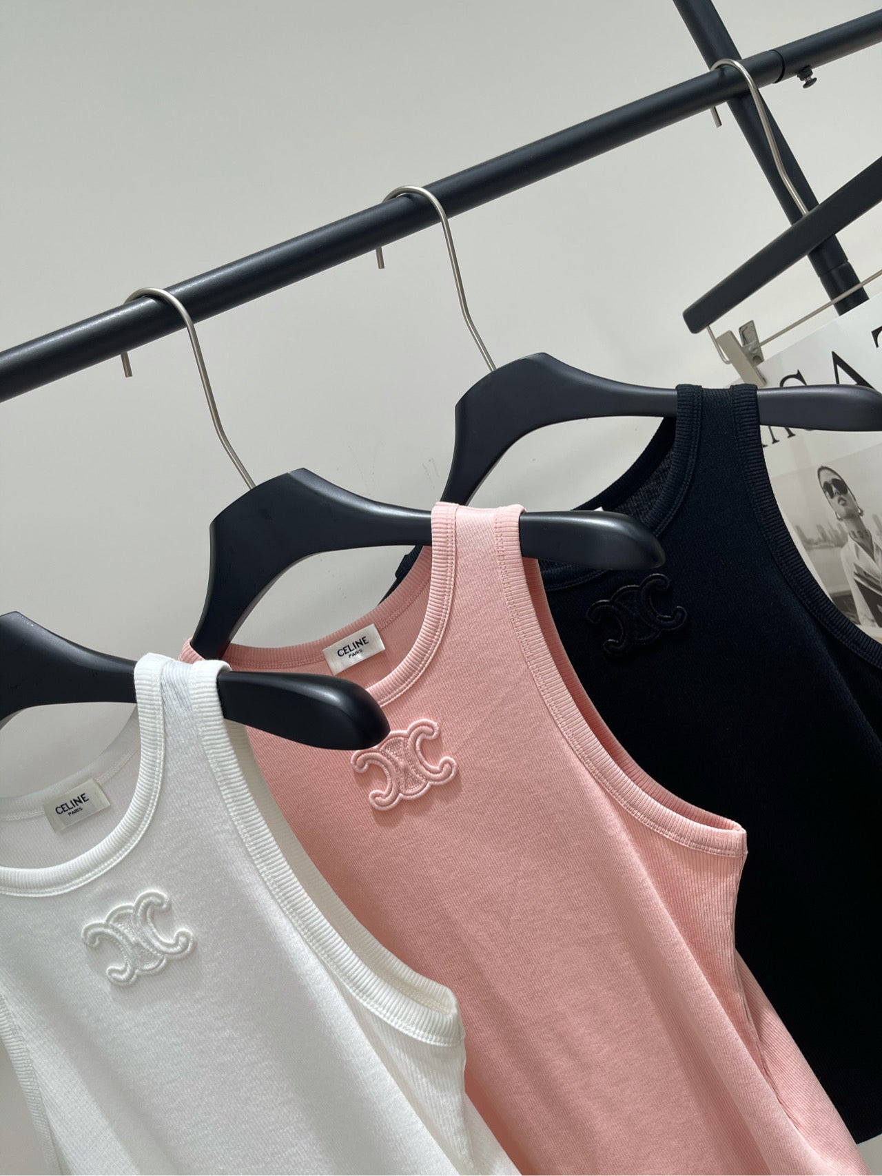 Classic tricolor logo vest