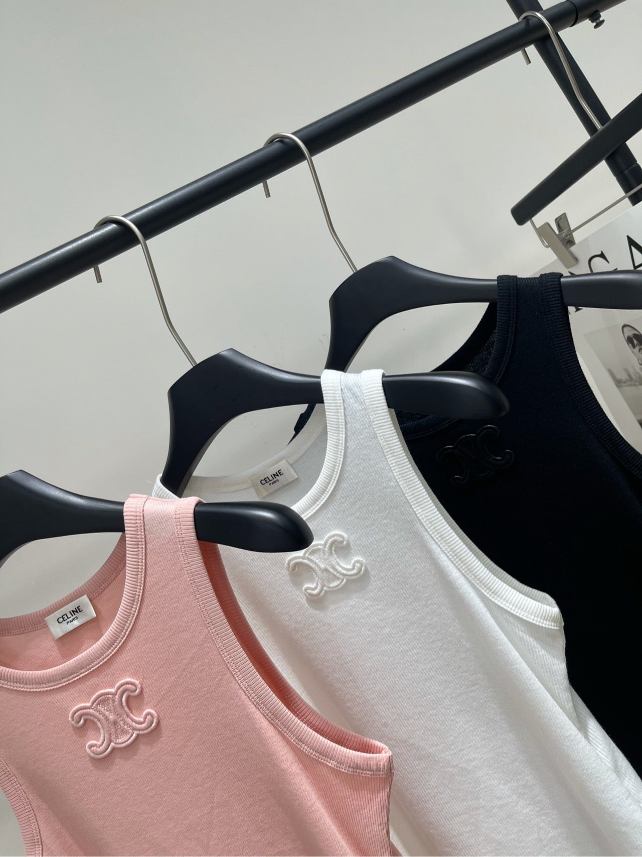 Classic tricolor logo vest