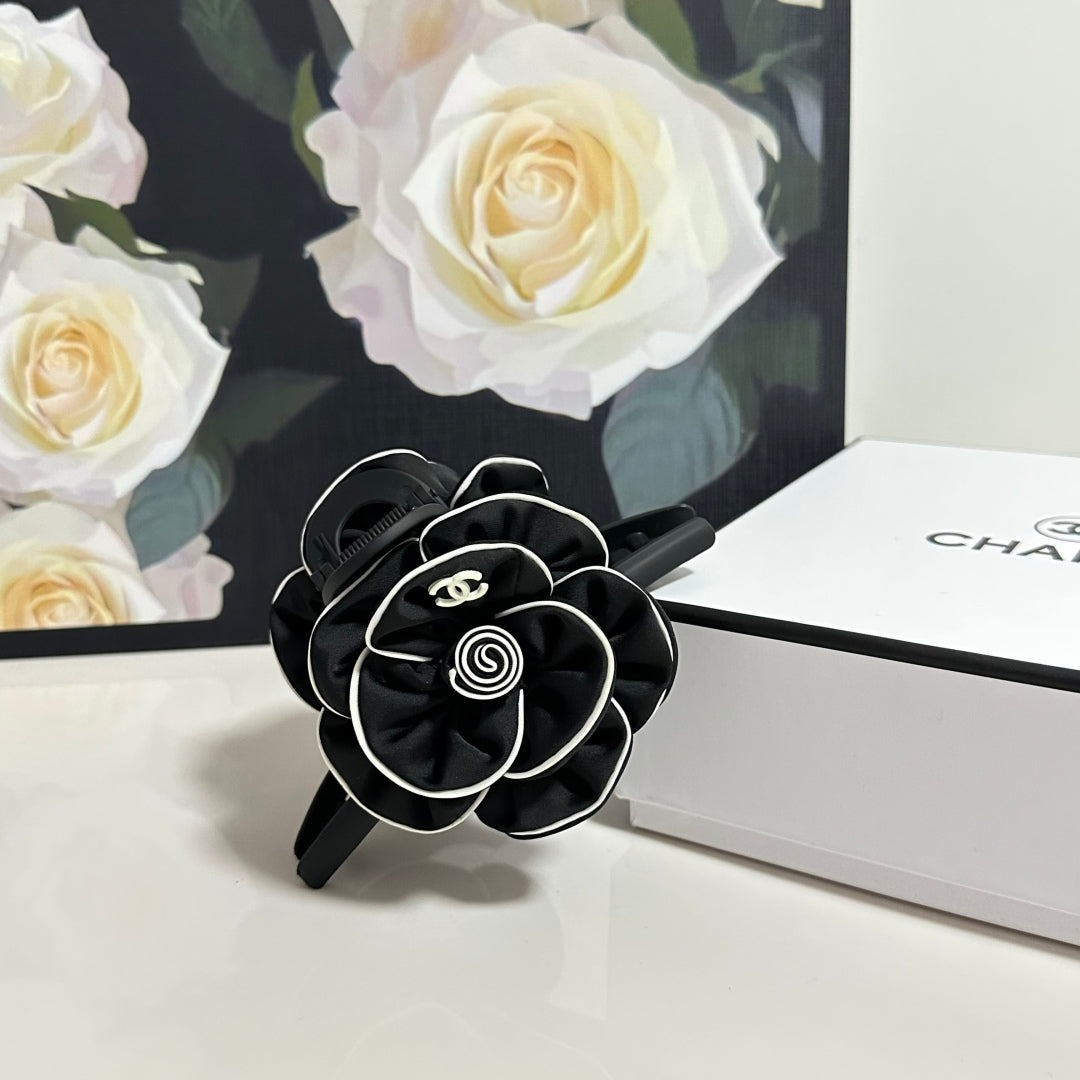 Camellia Vintage Hardware Grip