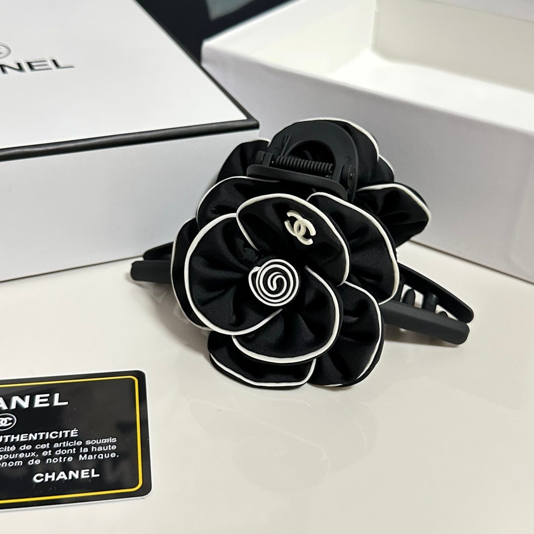 Camellia Vintage Hardware Grip