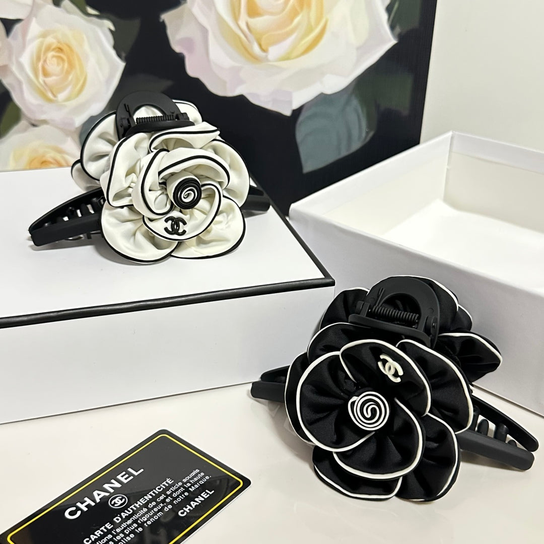 Camellia Vintage Hardware Grip