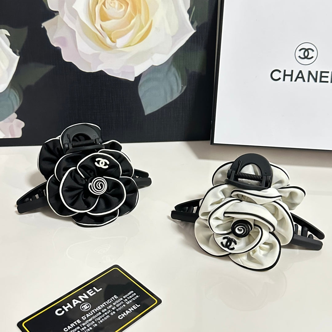 Camellia Vintage Hardware Grip