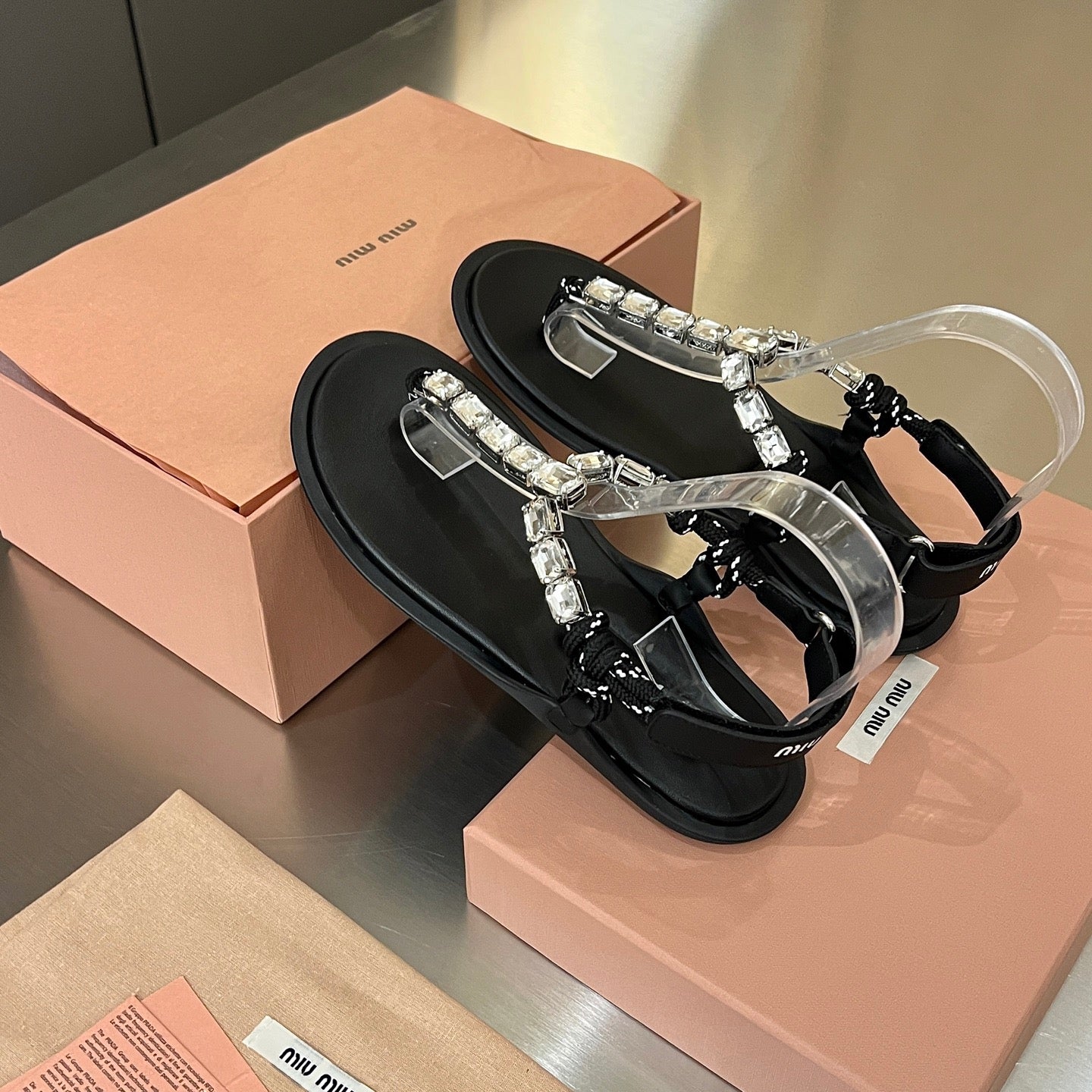 Mi 25 Diamond chain sandals