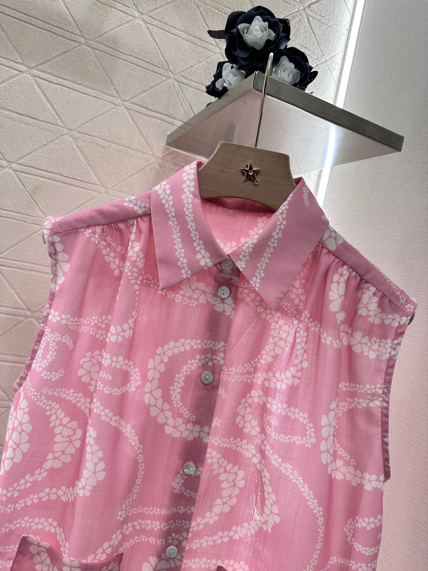 Chemise sans manches imprimée C 25