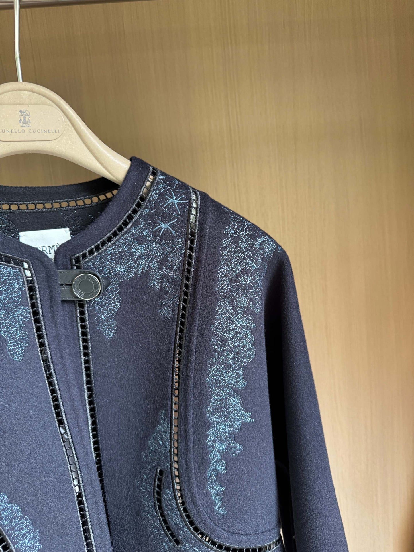 He 25 Embroidered cashmere jacket