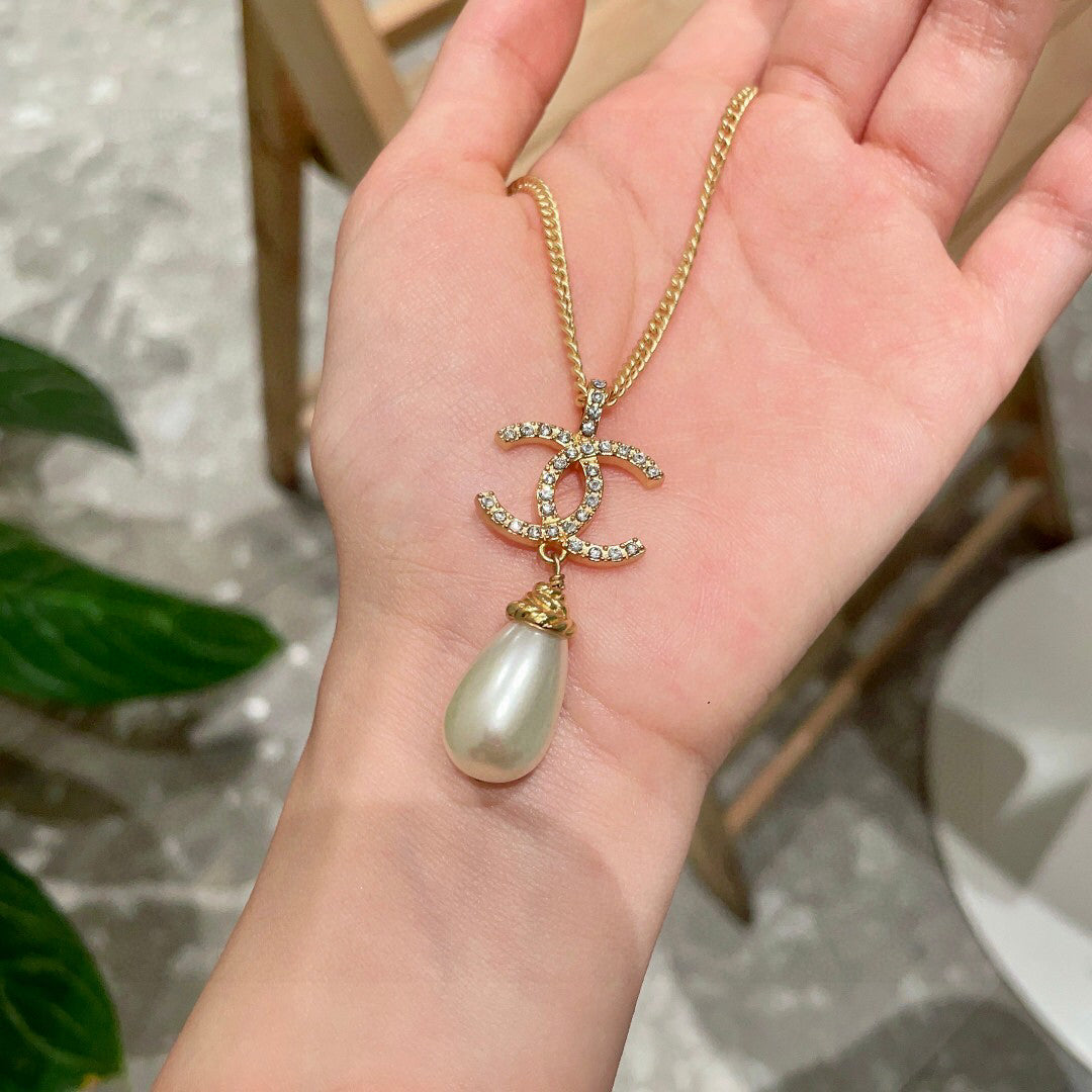 C 25 Pearl Necklace
