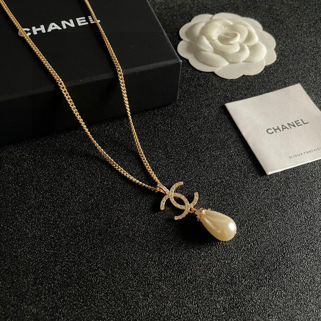 C 25 Pearl Necklace