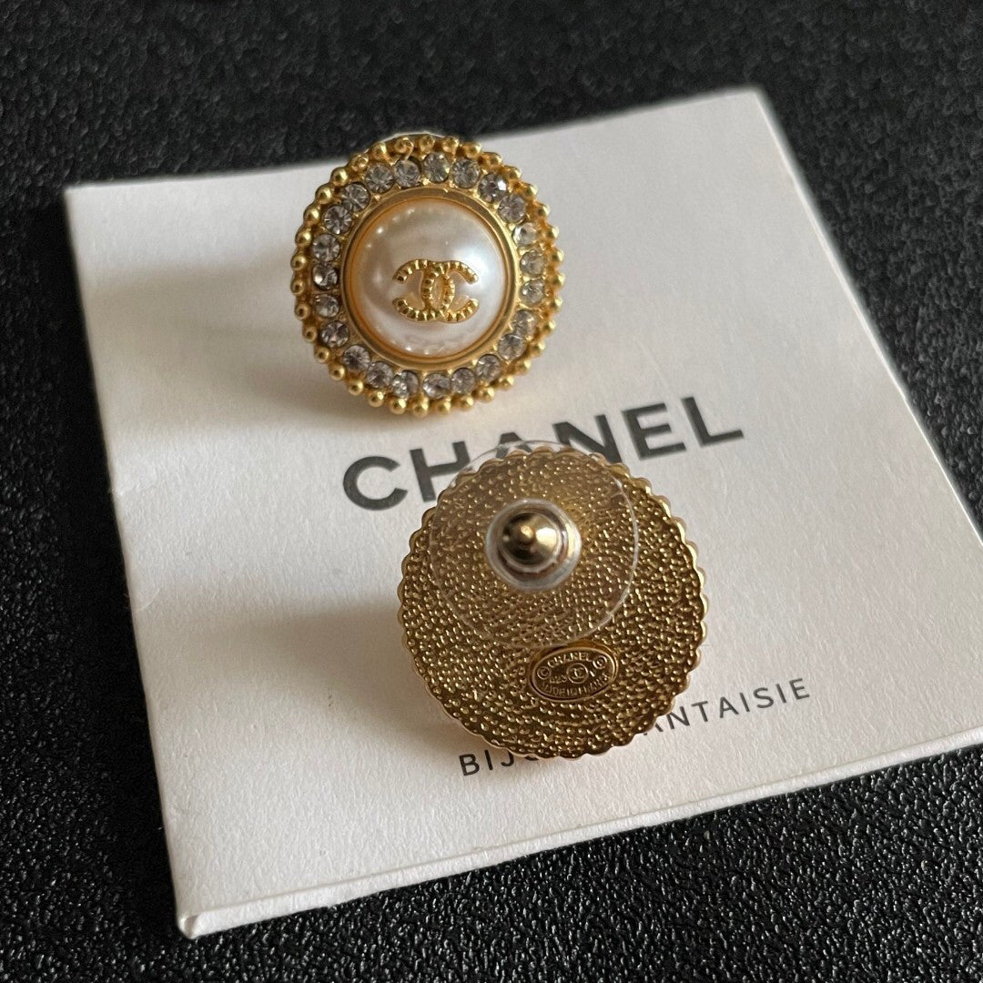 C 25 Round Earrings