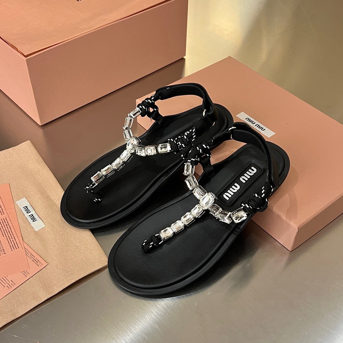 Mi 25 Diamond chain sandals
