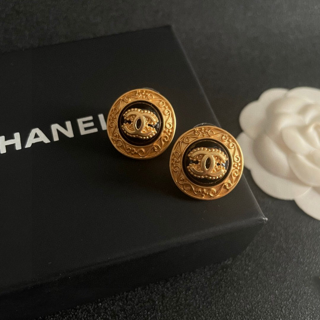 C 25 Classic Round Earrings