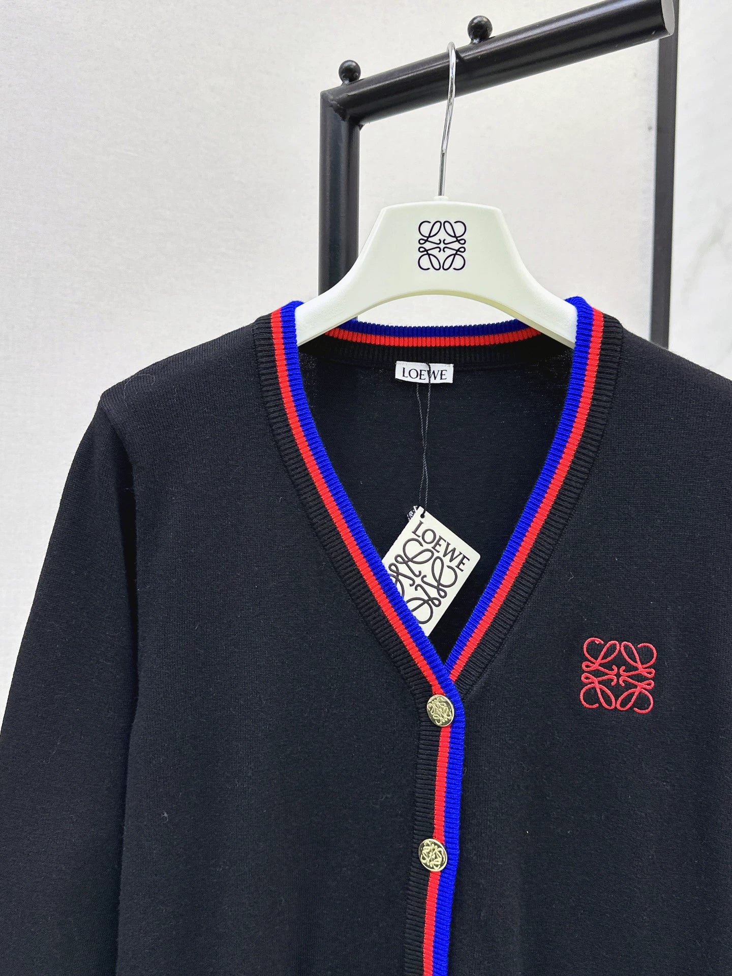 Lo 25 Embroidered decorative cardigan