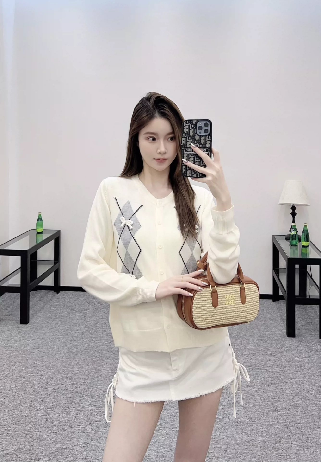 M 25 Diamond Bow Knit Cardigan
