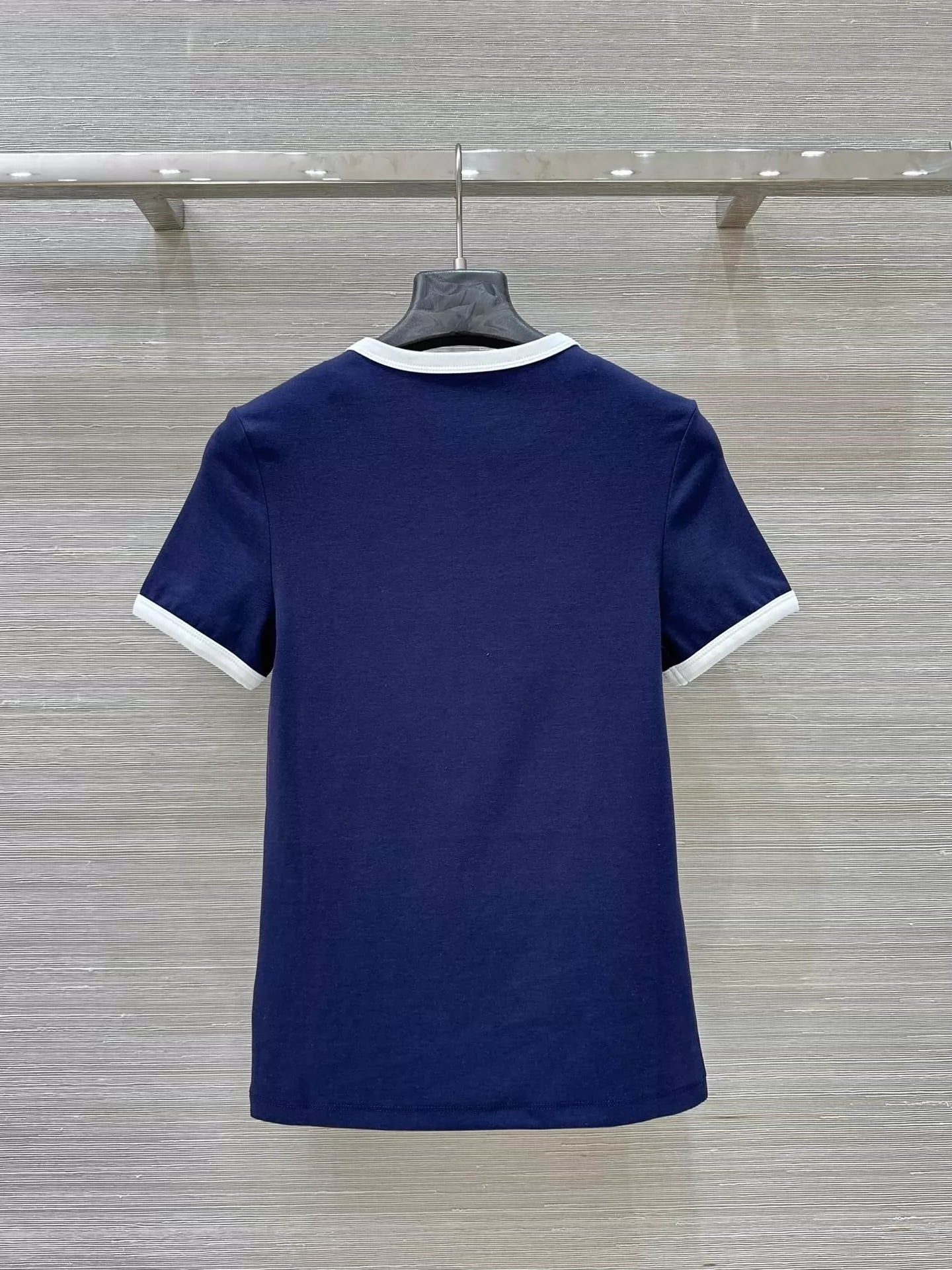 M 25 Early Spring New Letter Slim T-shirt