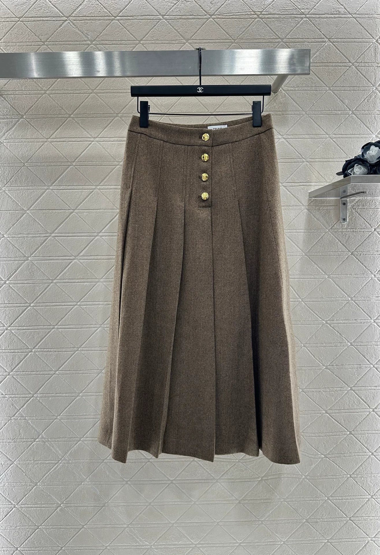 Ce 25 Blazer and midi pleated skirt set
