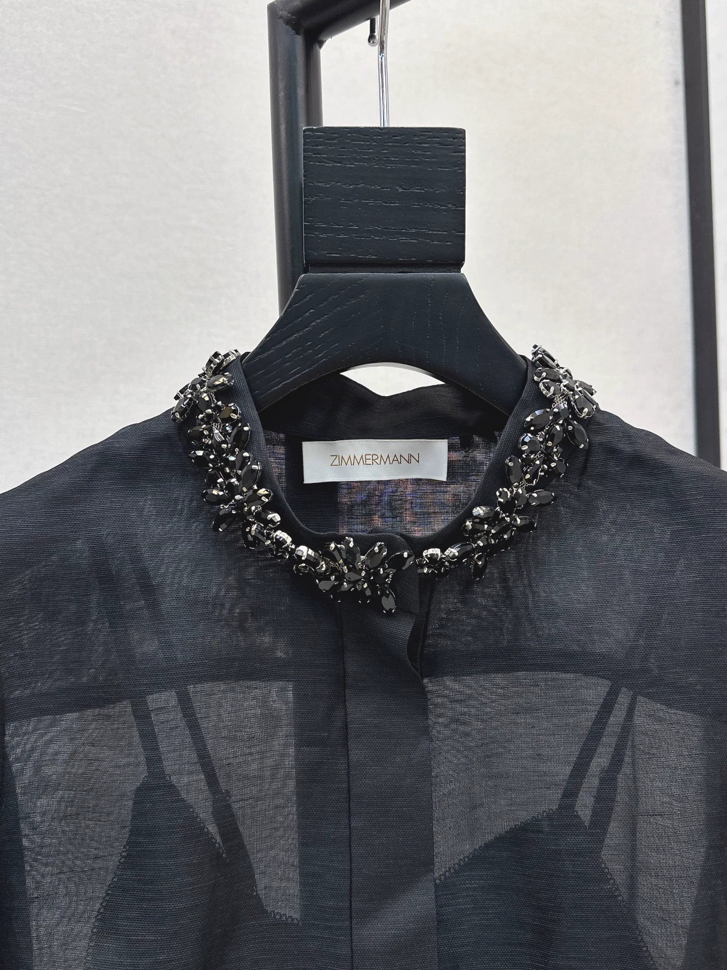 Zim 25 Nail bead decorative shirt