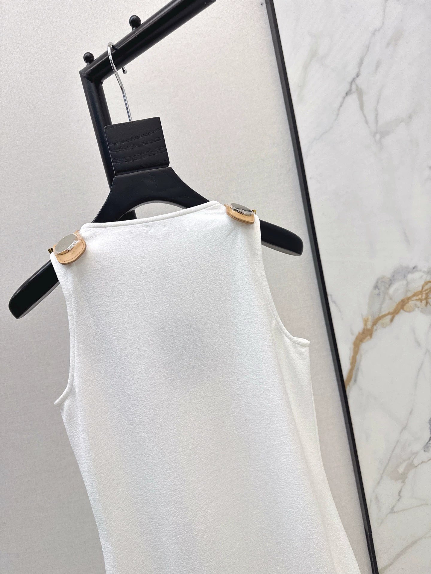 L 25 Spring/Summer New Golden Necklace Camisole Dress