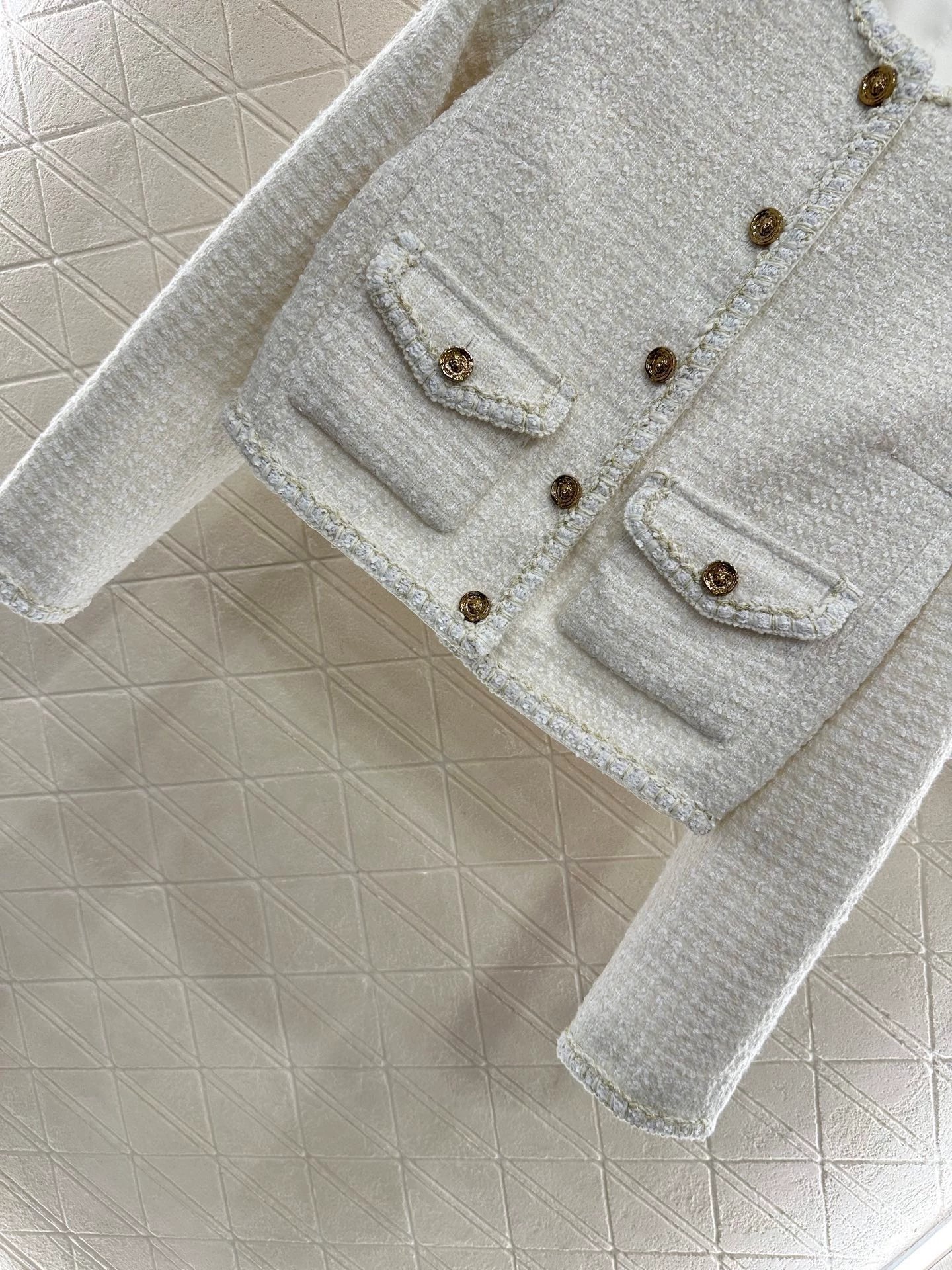 C 25 covered woven tweed jacket