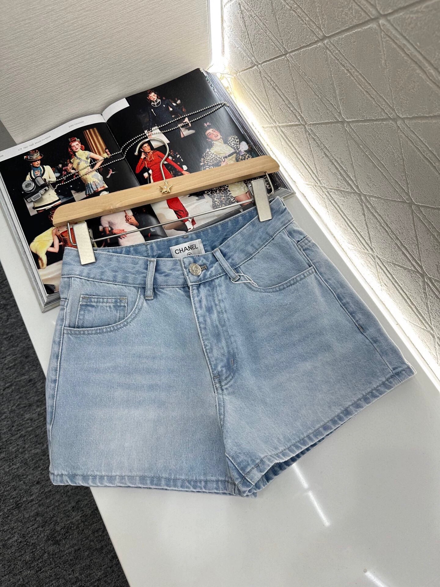 C 25 summer new sequins letters straight jeans