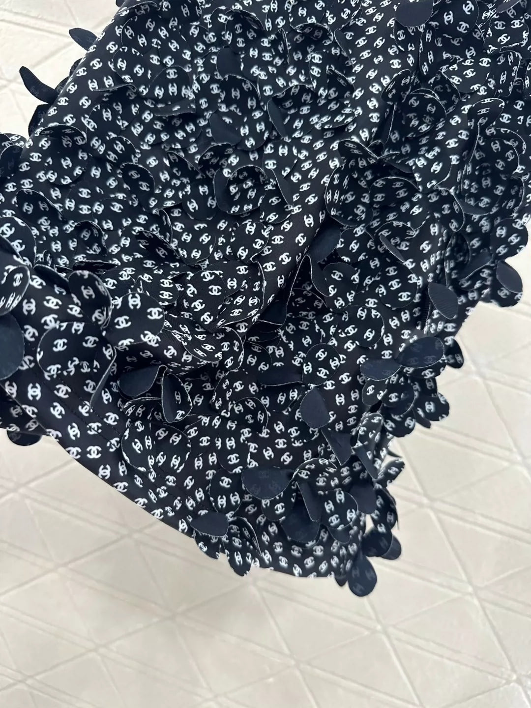 D 25 New Petals Vest