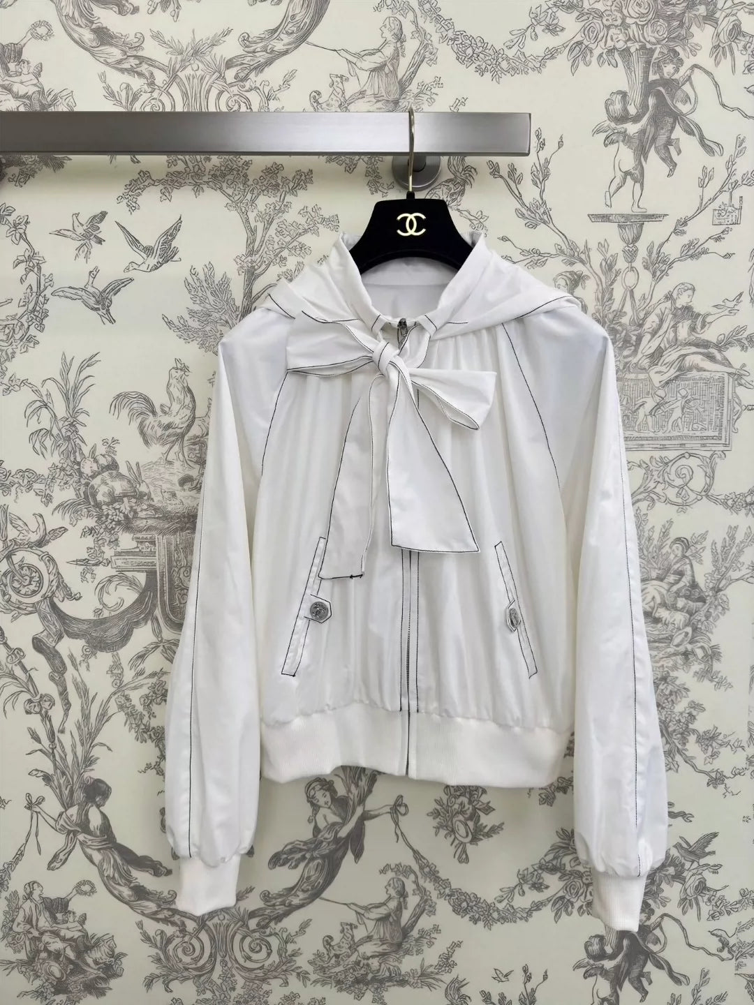 C 25 Spring and Autumn new style Hooded bow tie Embroidered hooded suit