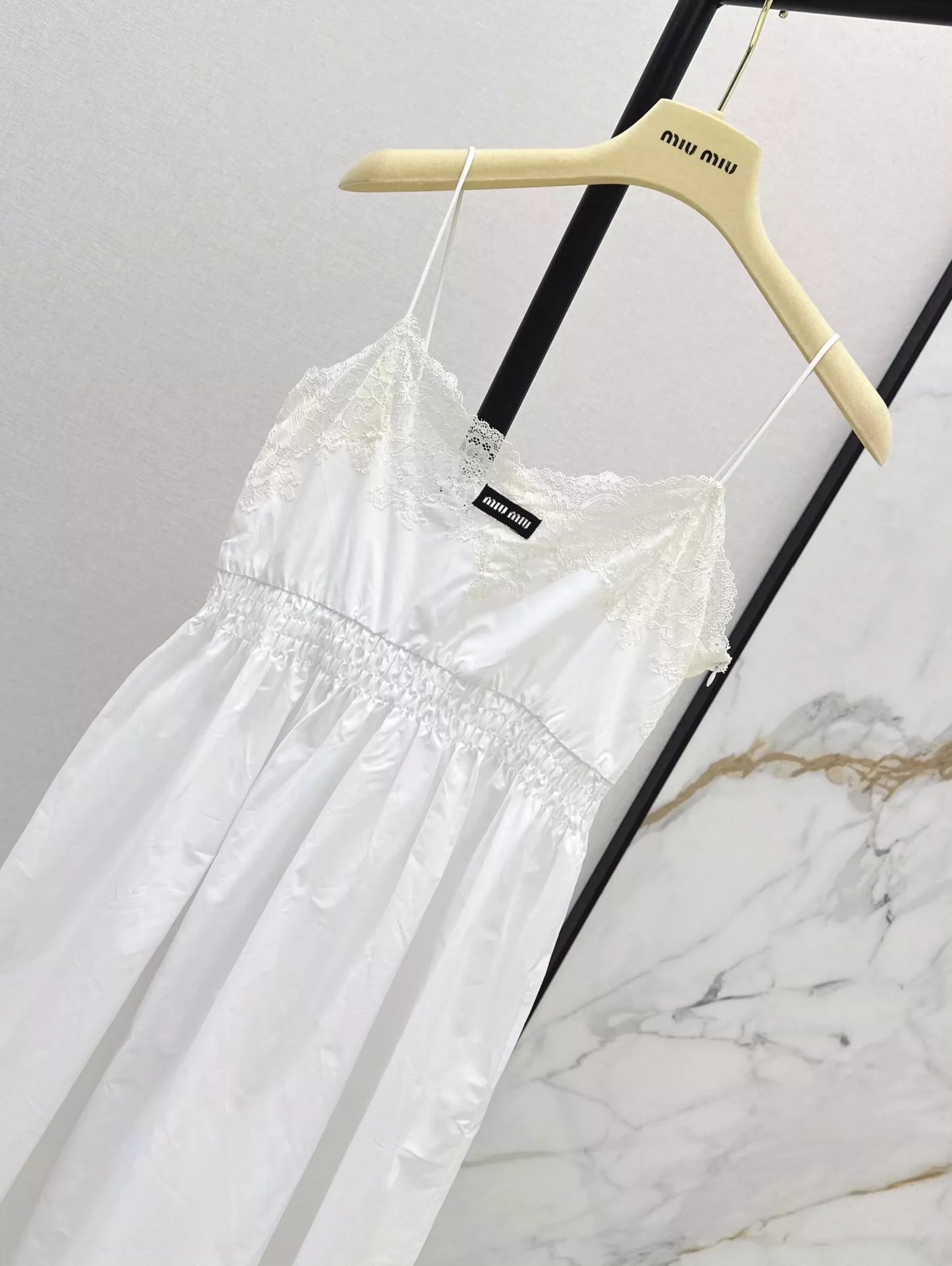 M 25 Spring and Summer New Lace Suspender Skirt