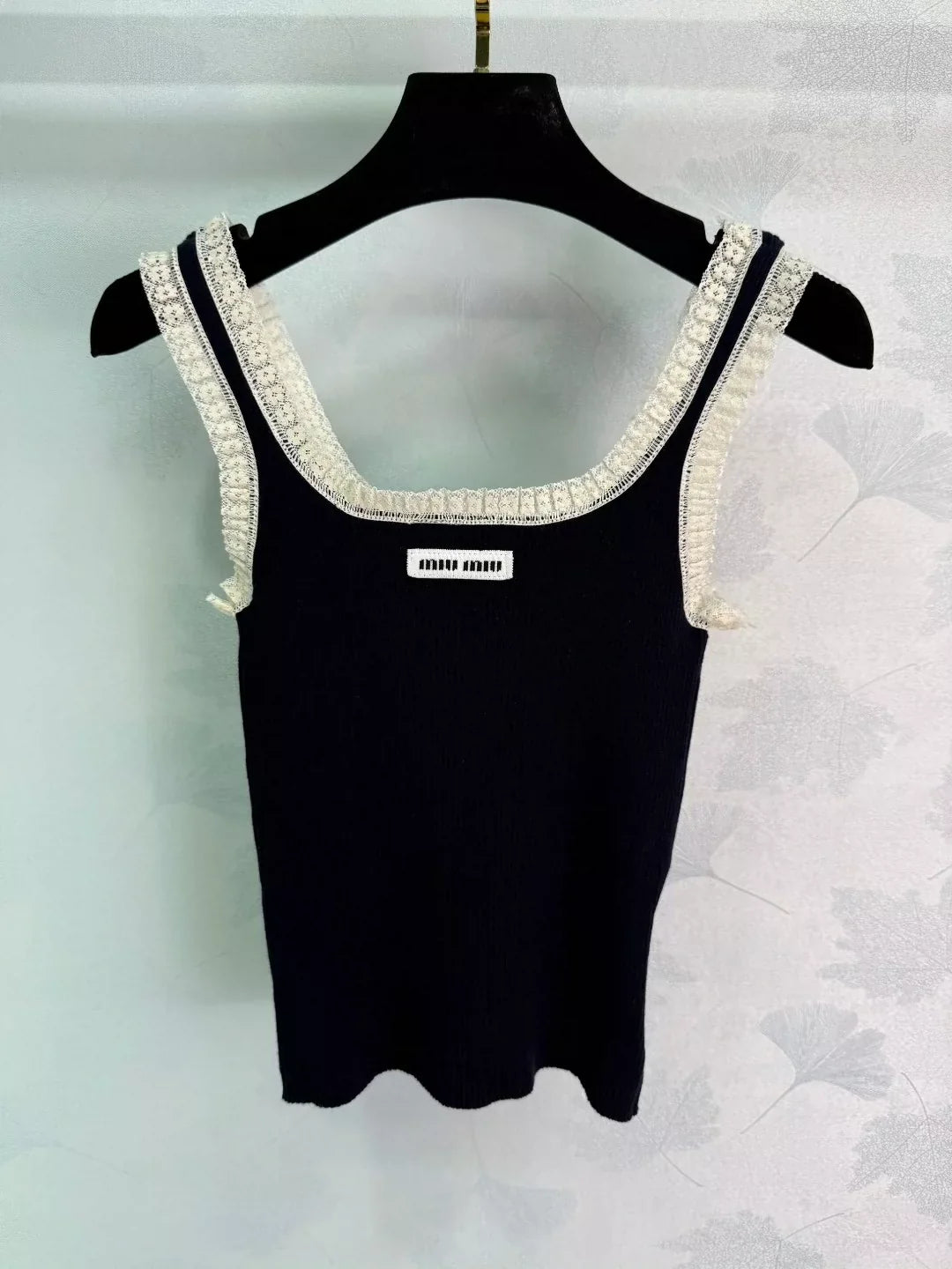 M 2025 Summer New Arrival Lace Trim Knitted Vest