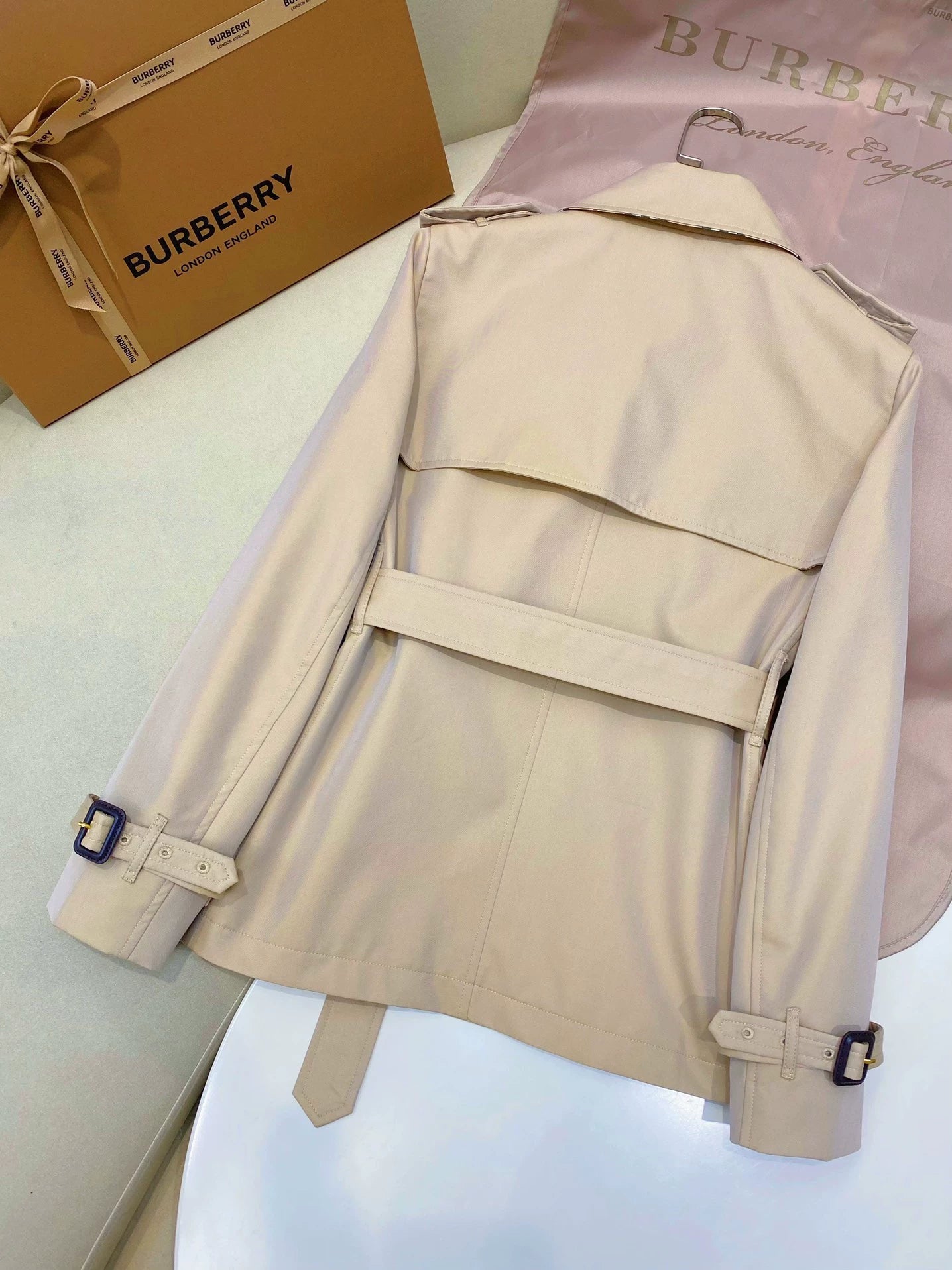 BU 25 new double-breasted short trench coat