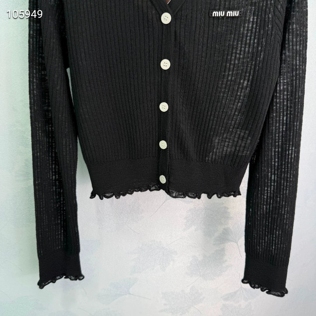 M 25 Short Thin Small Cardigan Long Sleeve