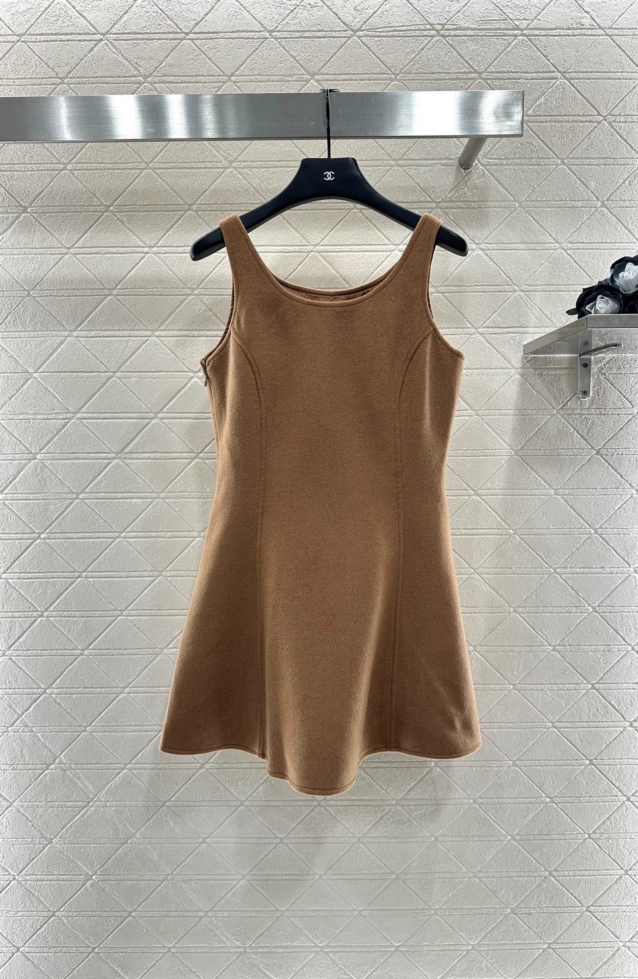 L 25 woolen vest dress