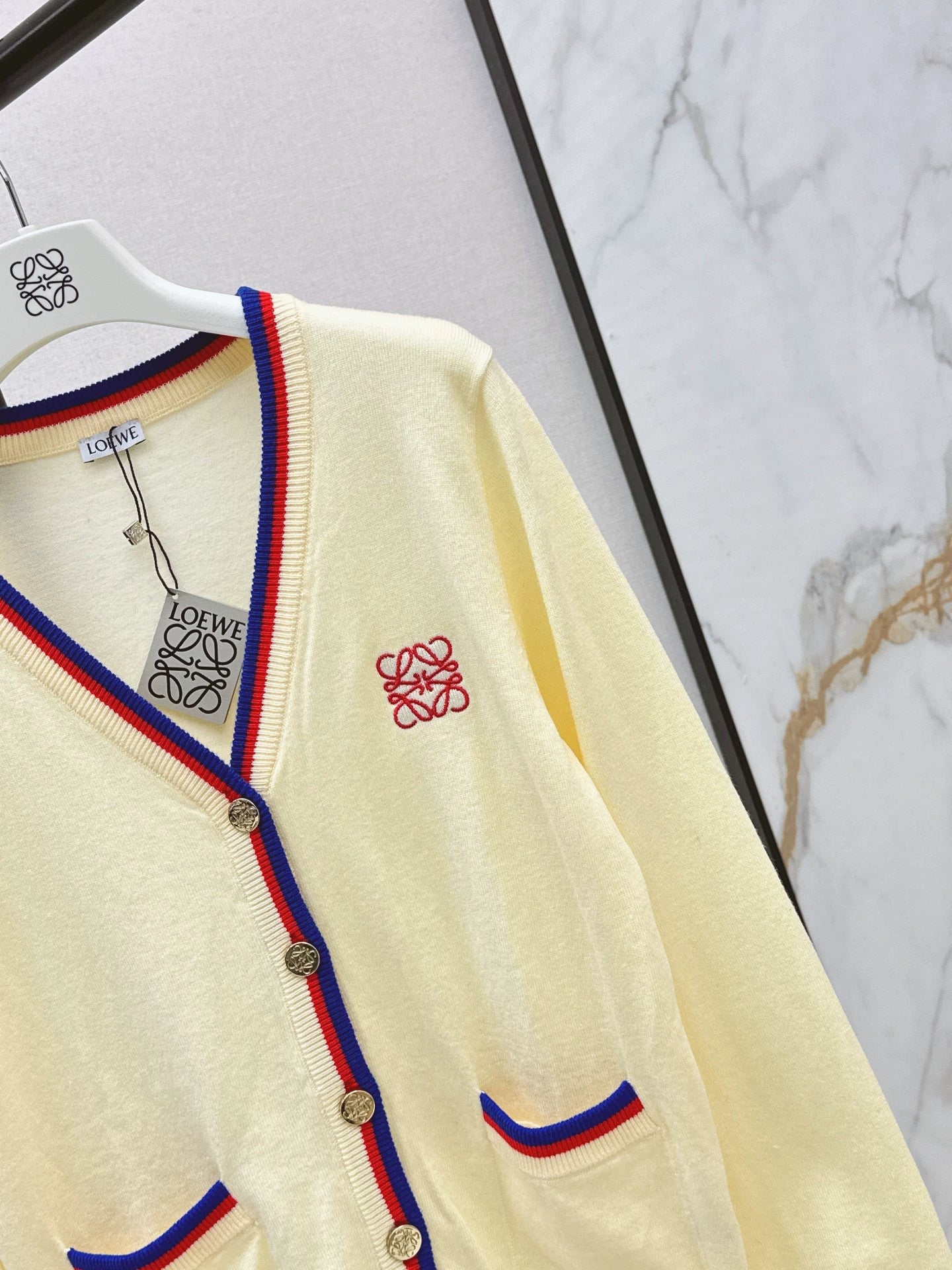 Lo 25 Embroidered decorative cardigan