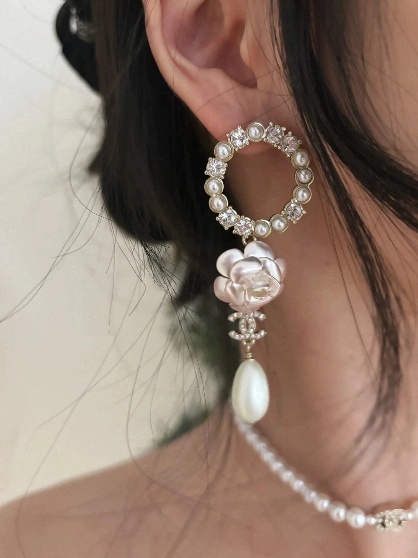 25 Summer new camellia pearl tassel versatile earrings