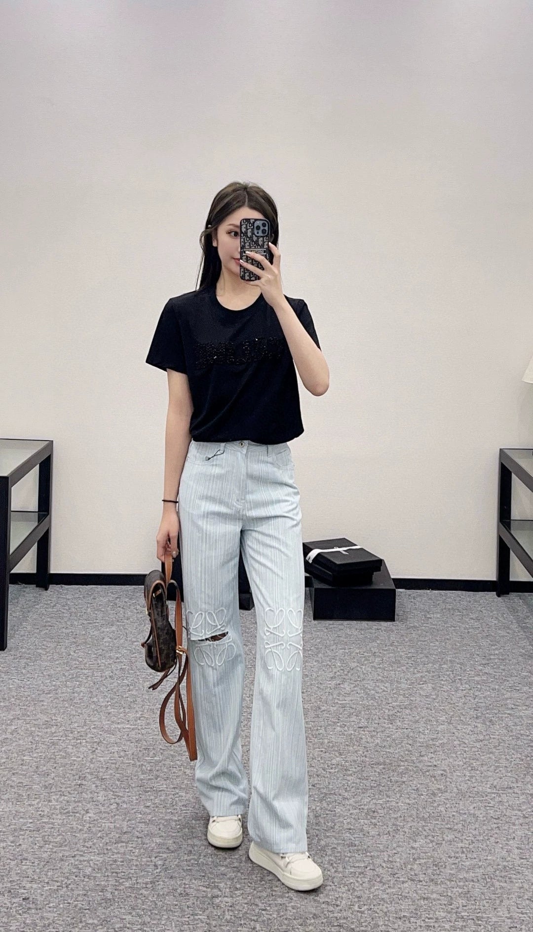 LO 25 New Wide Leg Striped Embroidered Ripped Jeans