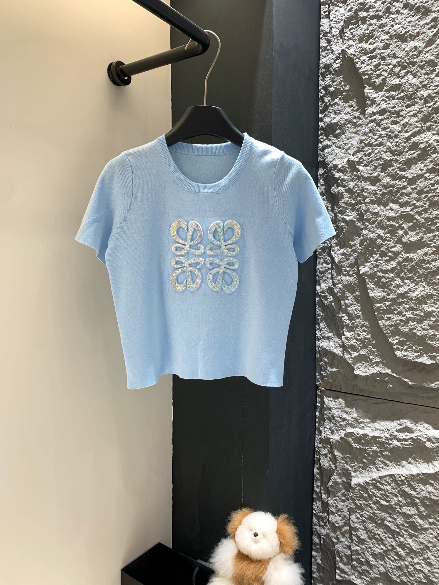LO 25 Bright Logo Knit Short Sleeve
