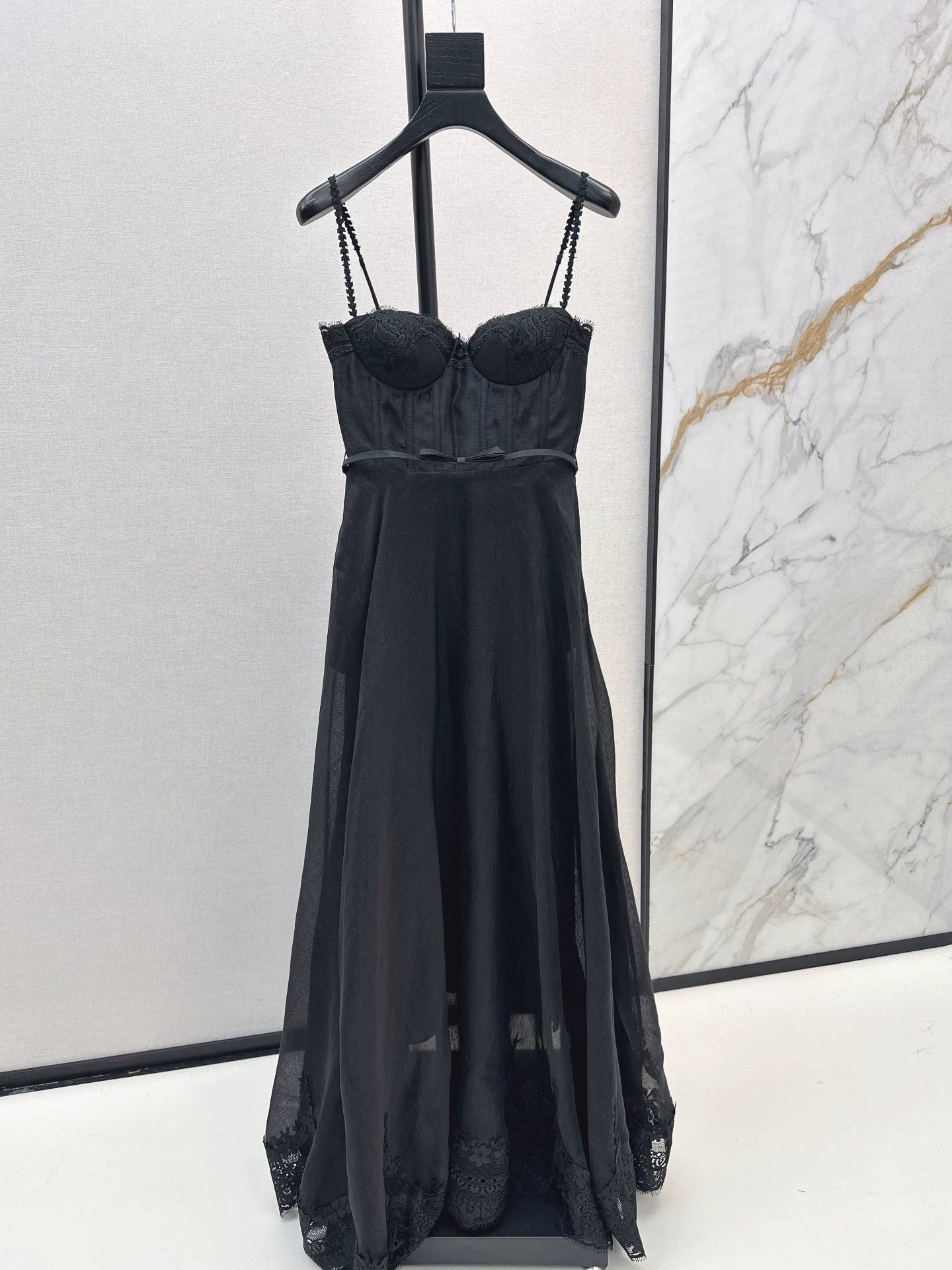 Zim 25 Vacation style camisole dress
