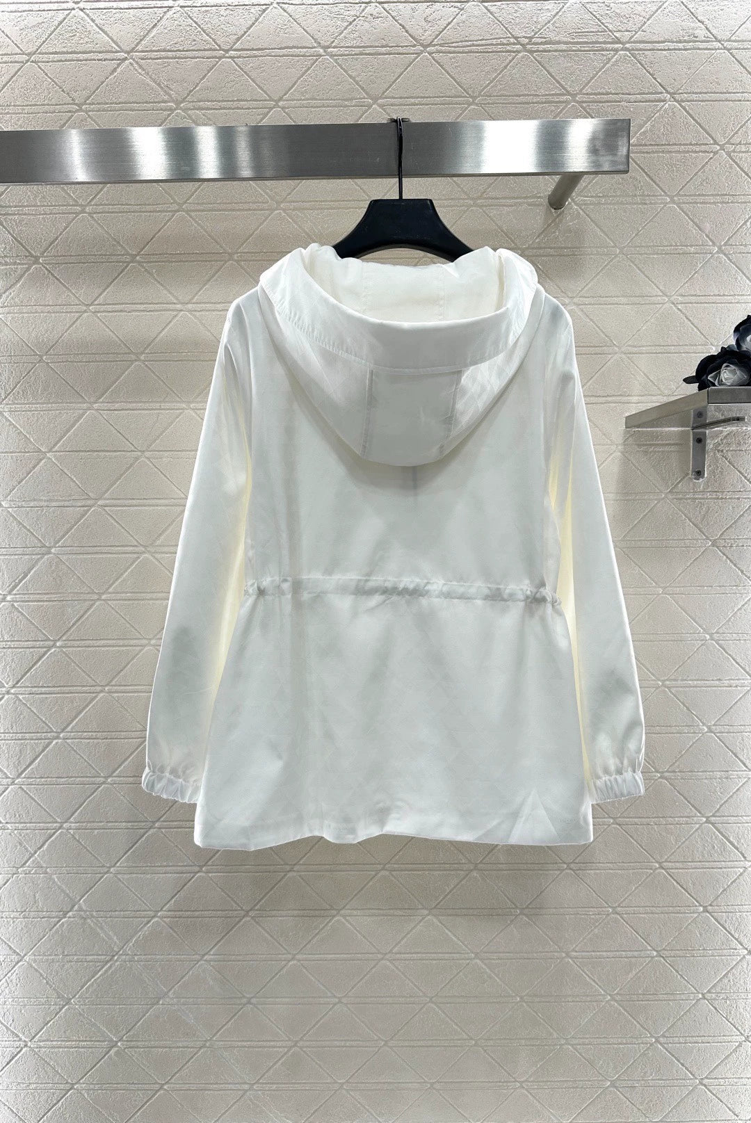 Pr 25 Hooded mid-length coat