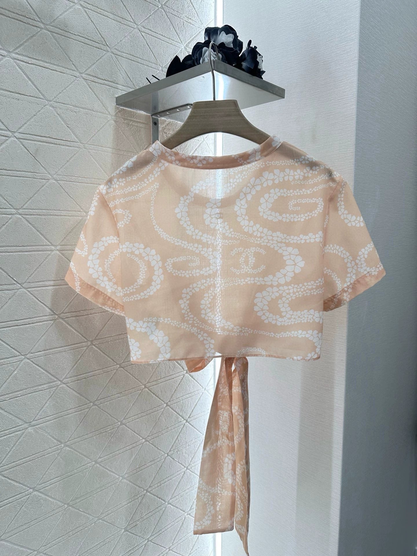 C 25 Printed Lace-Up Short Sleeve Top