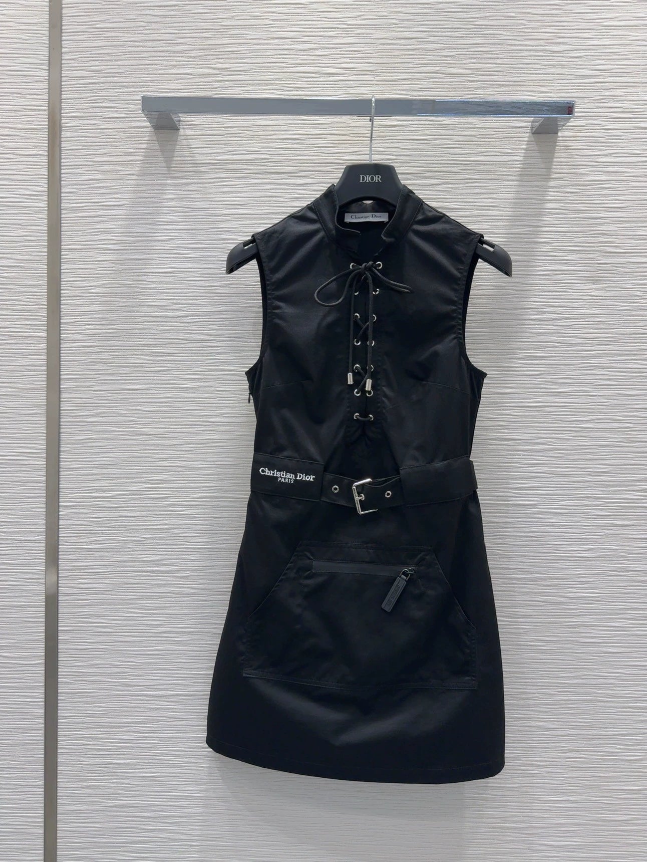 D 25 new embroidery letters collar sleeveless dress